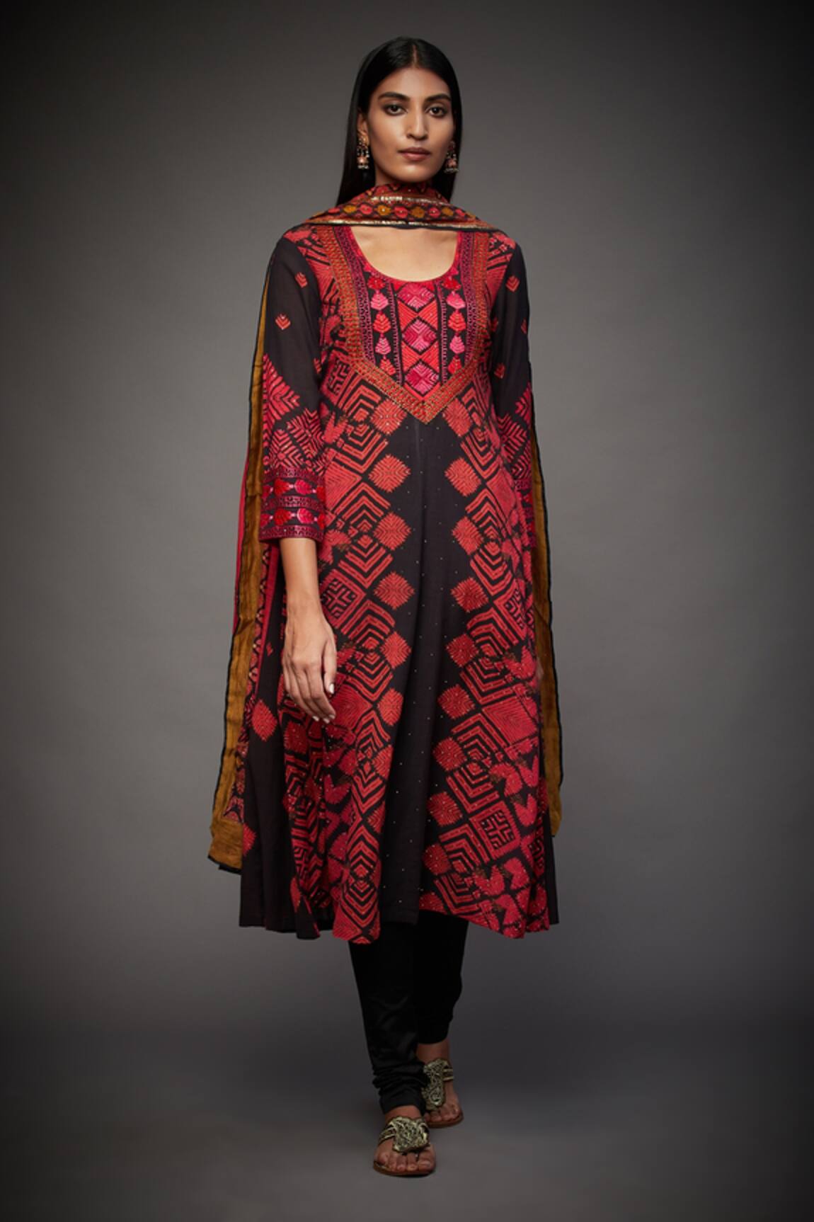 RI.Ritu Kumar Printed Kurta Set 