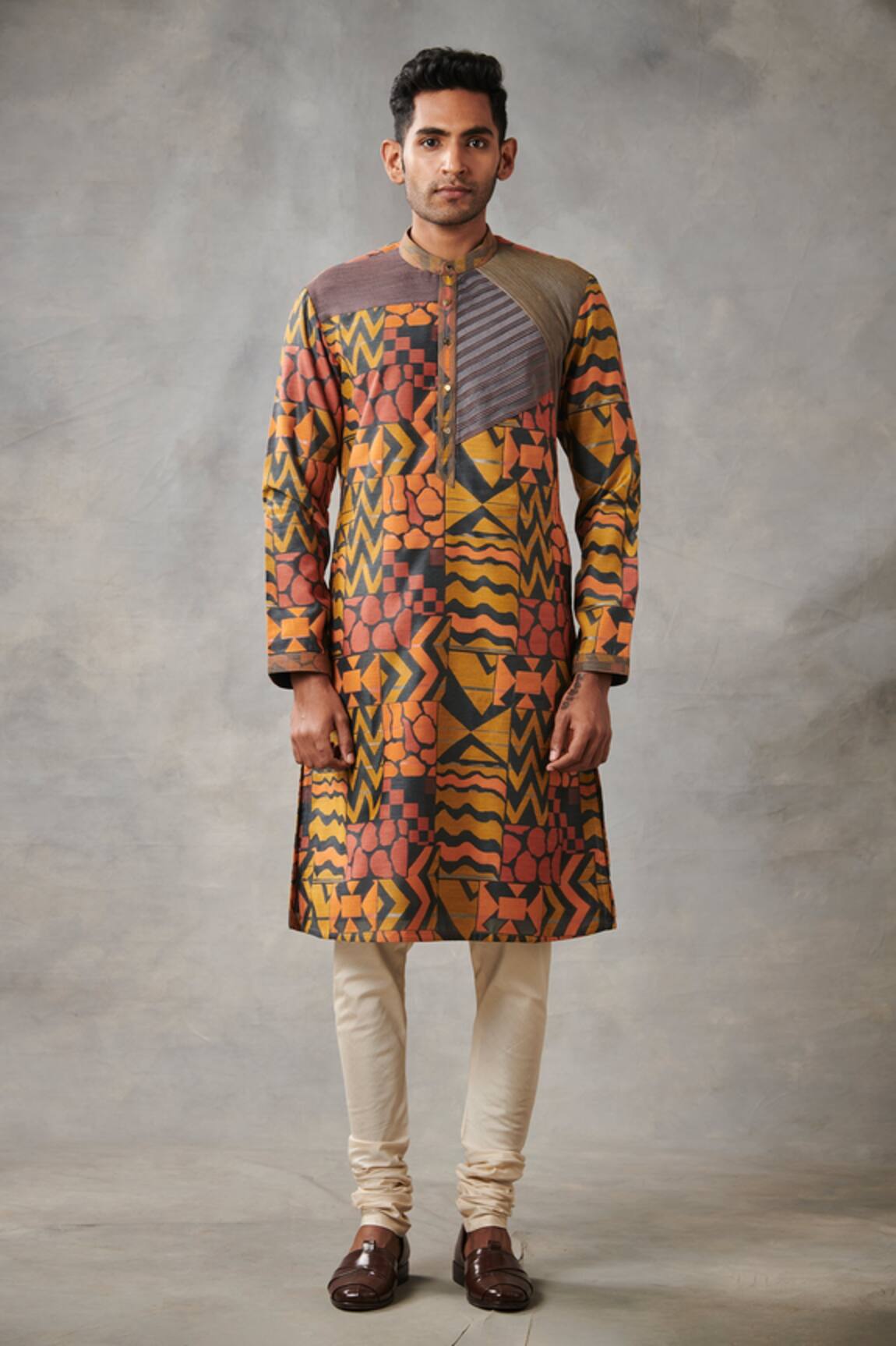 Gargee Designers Mandarin Collar Kurta Set 