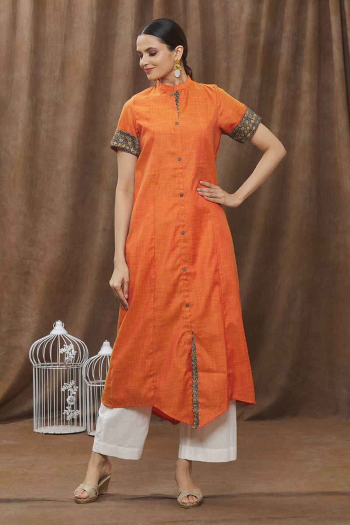 Nazaakat by Samara Singh Mandarin Collar Kurta