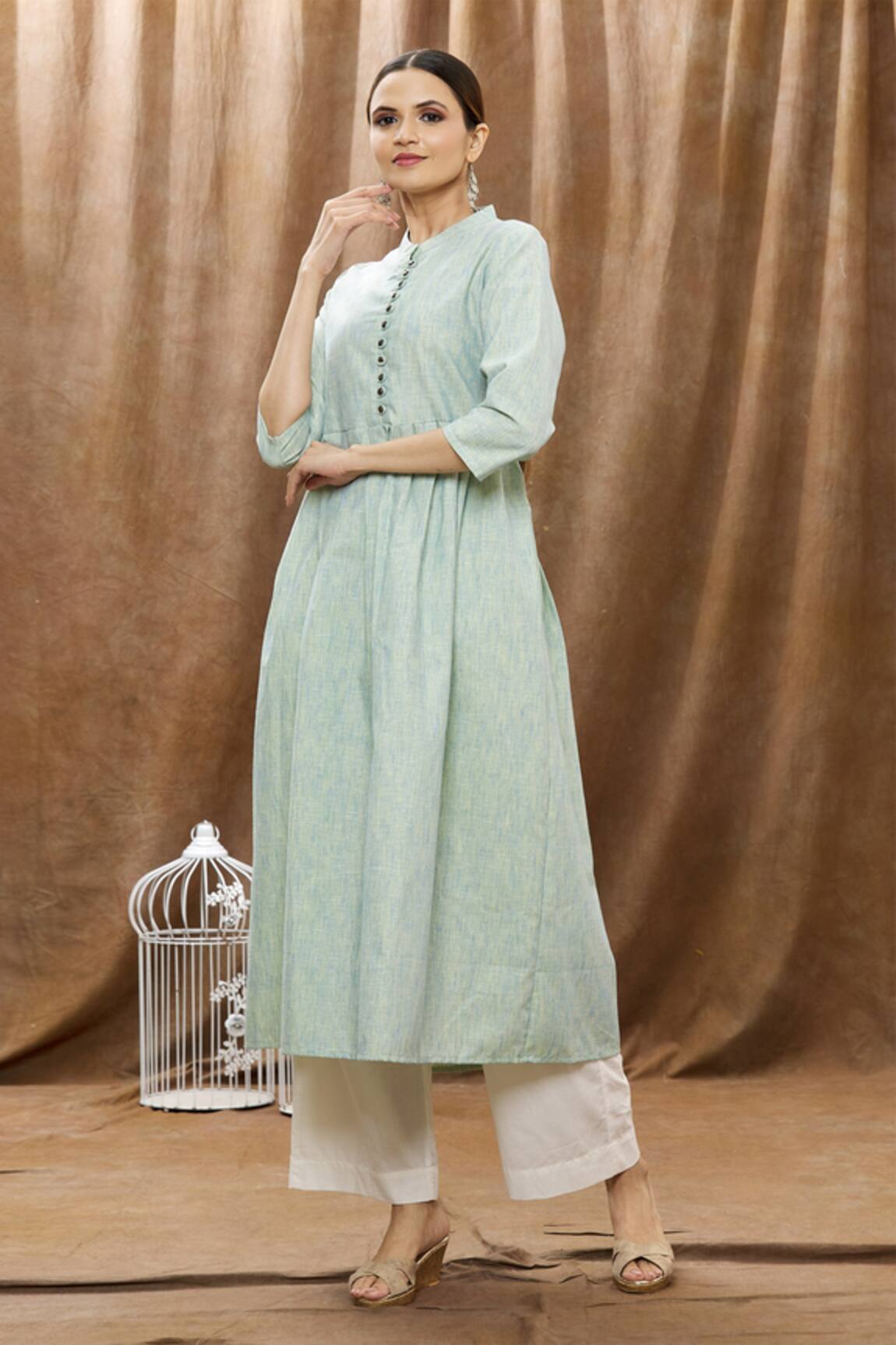Nazaakat by Samara Singh Pleated Kurta