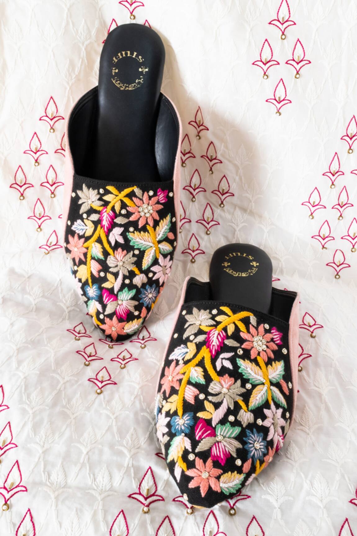 Shiveen Shiveen Floral Embroidered Velvet Mules 