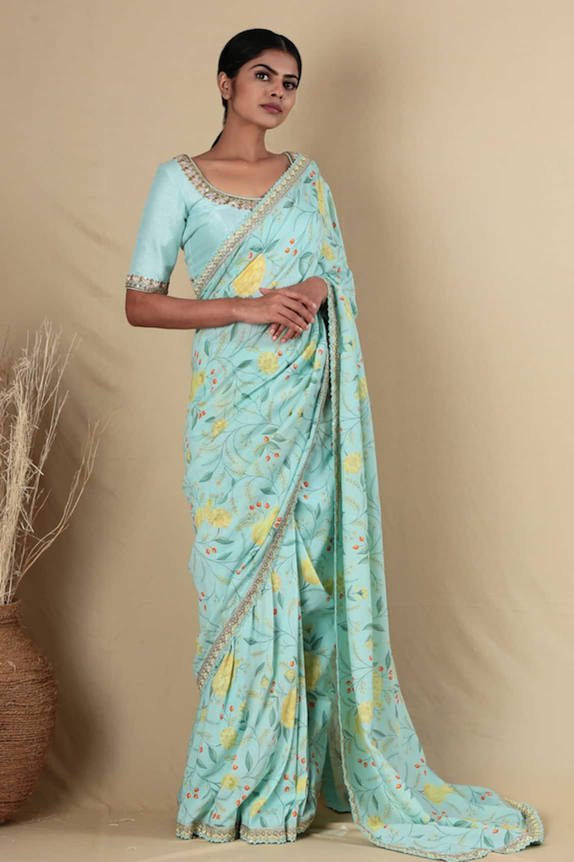 Blue Lotus Design Floral Print Saree With Blouse