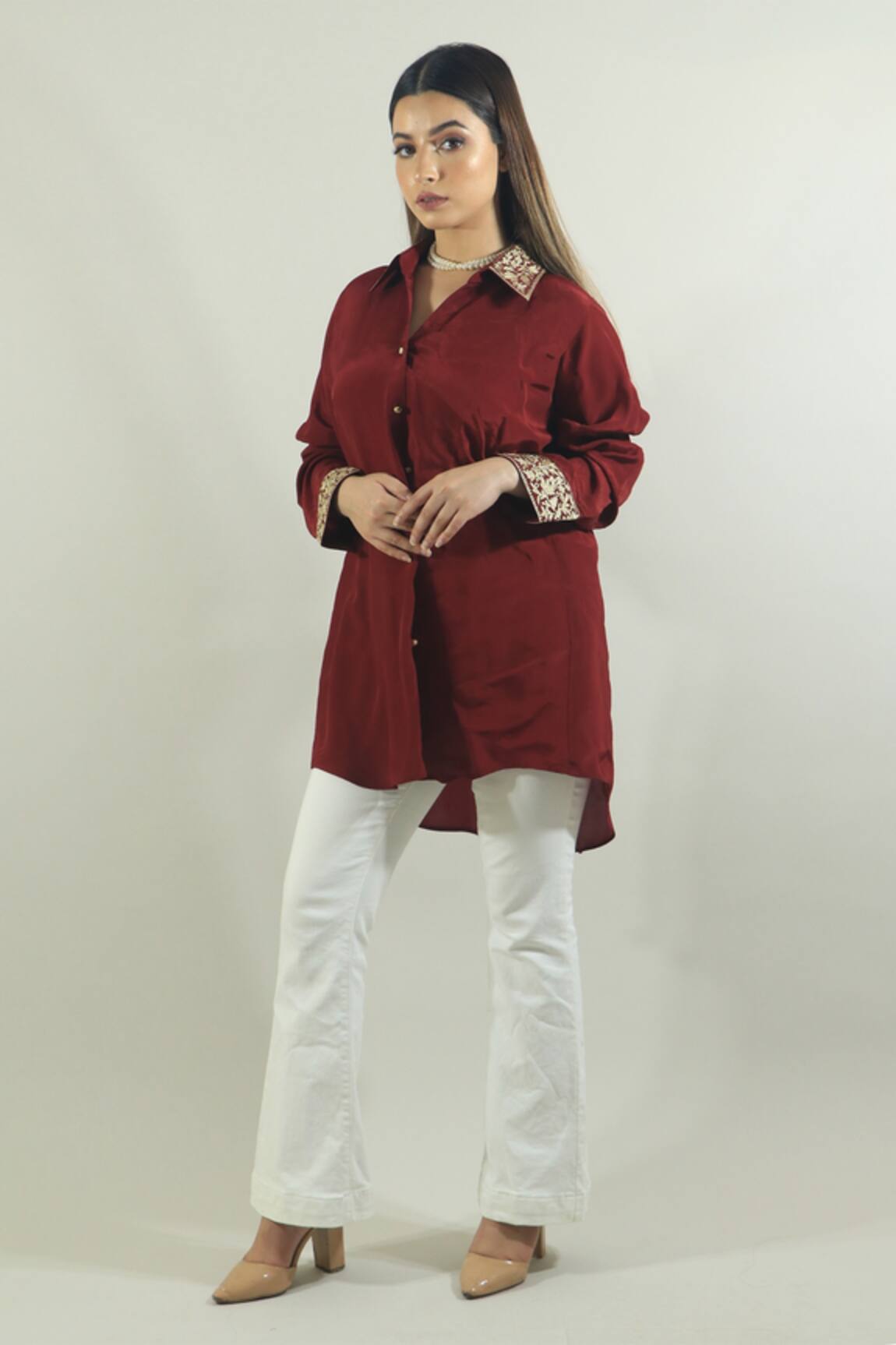 Daljit Sudan Collar Embroidered Shirt