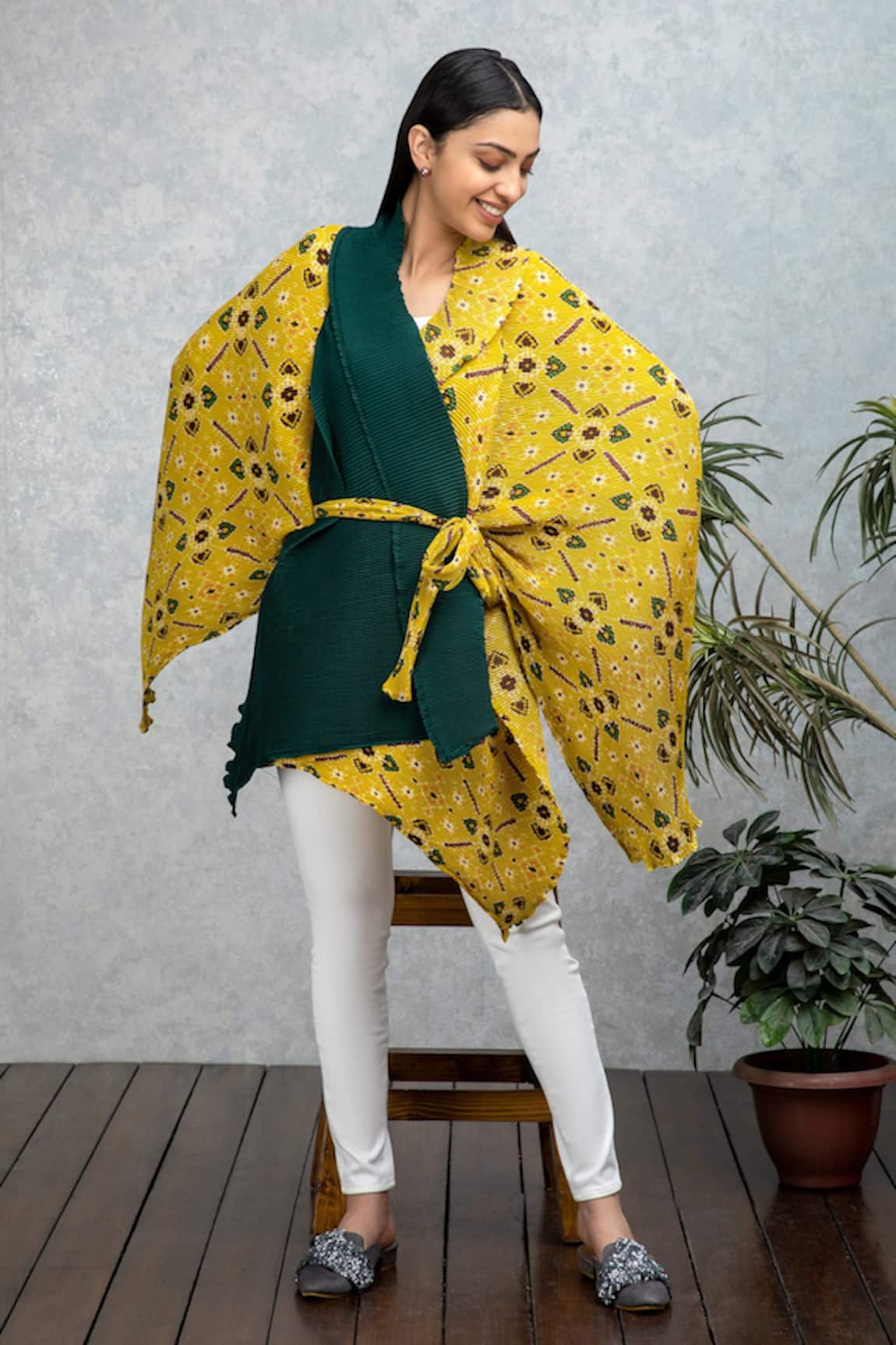 Rhe-Ana Yana Patola Print Wrap Cape