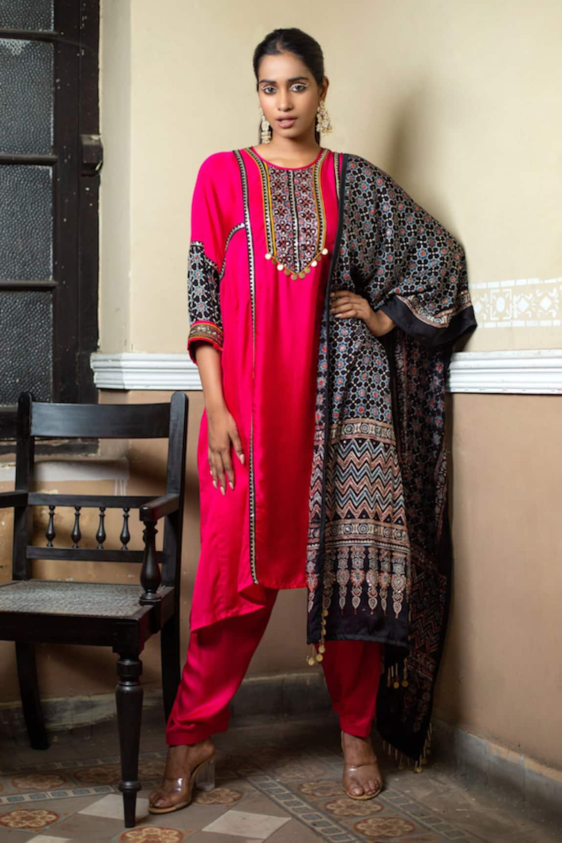 PRAHNAAYA Patchwork Embroidered Kurta Set 