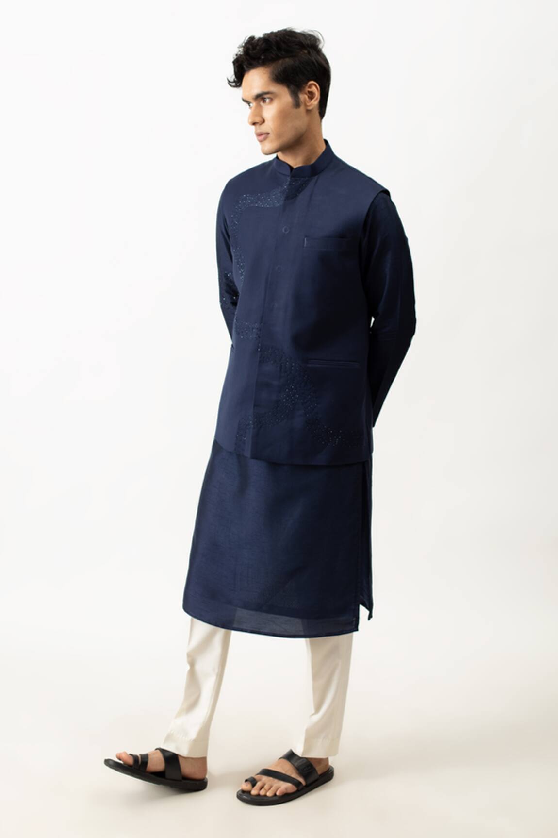 Kaka Calcutta Placement Embroidered Bundi & Kurta Set 