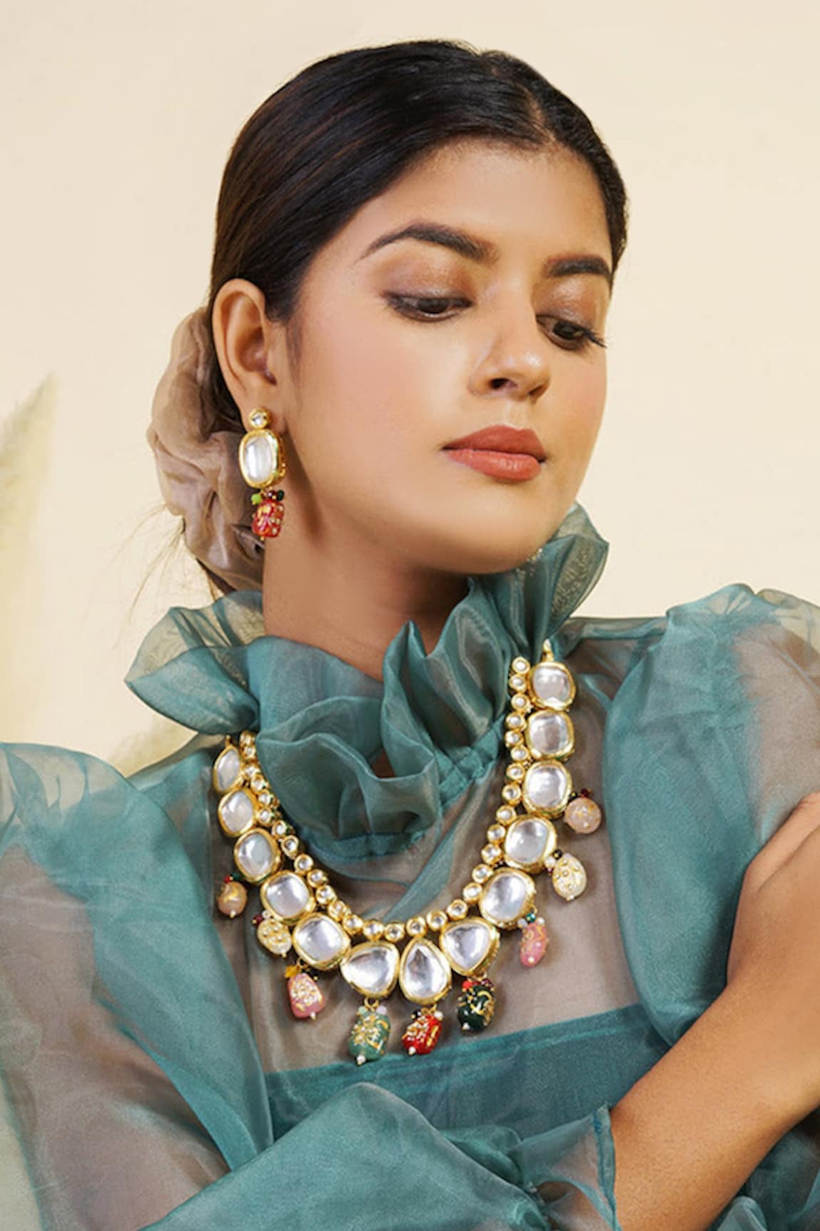 Hairatt Kundan Embellished Necklace Set