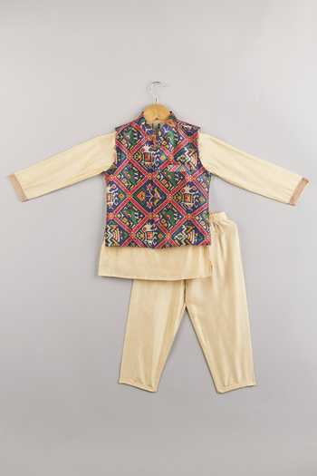 P & S CO Patola Print Bundi Kurta Set 