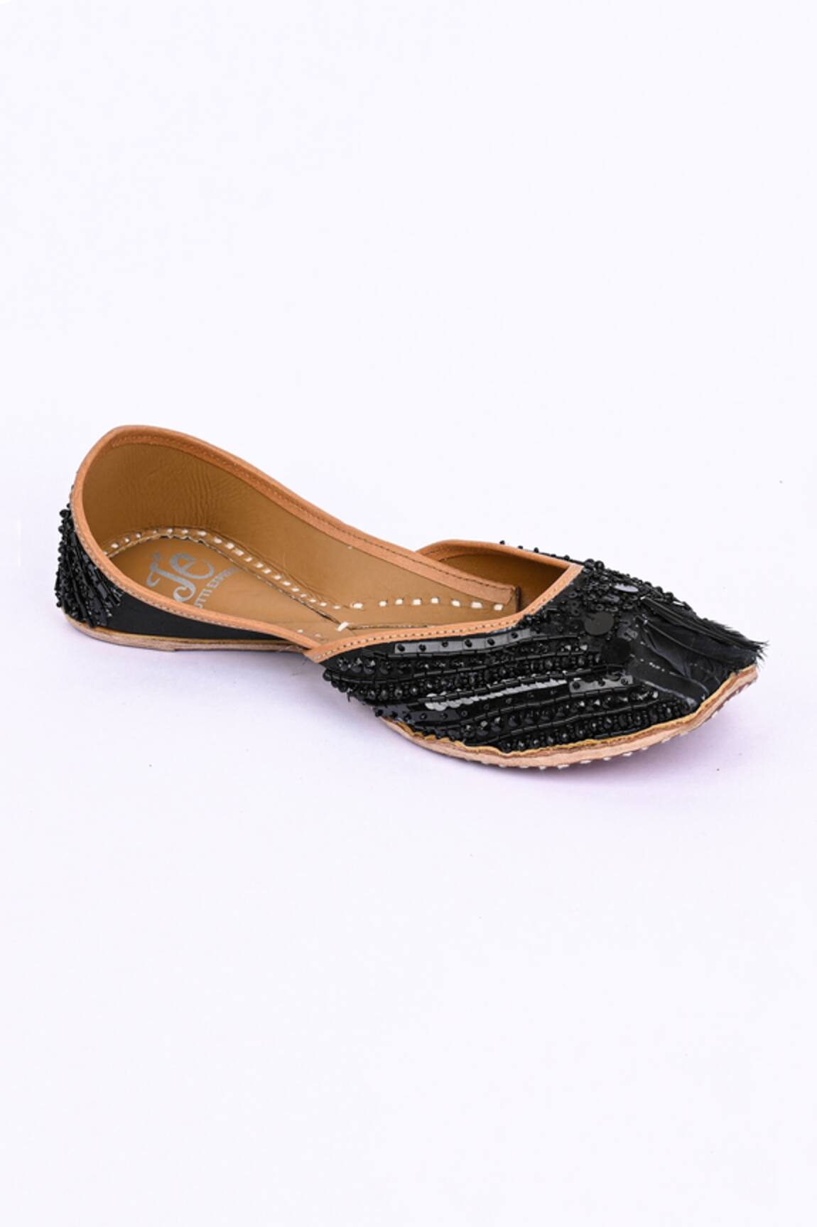 Jutti Express Afreen Embroidered Juttis