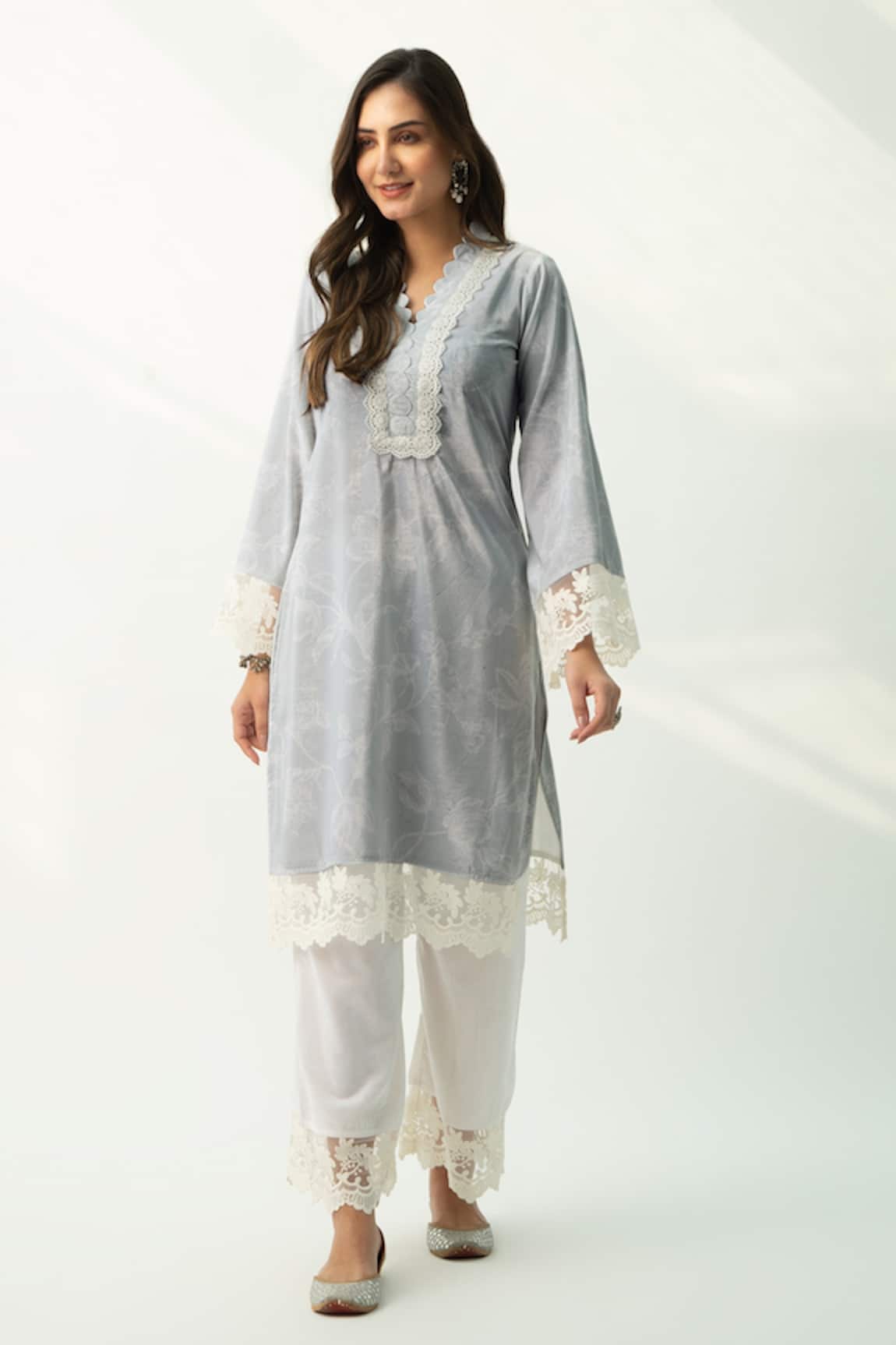 Roze Parsia Velvet Printed Kurta & Palazzo Set