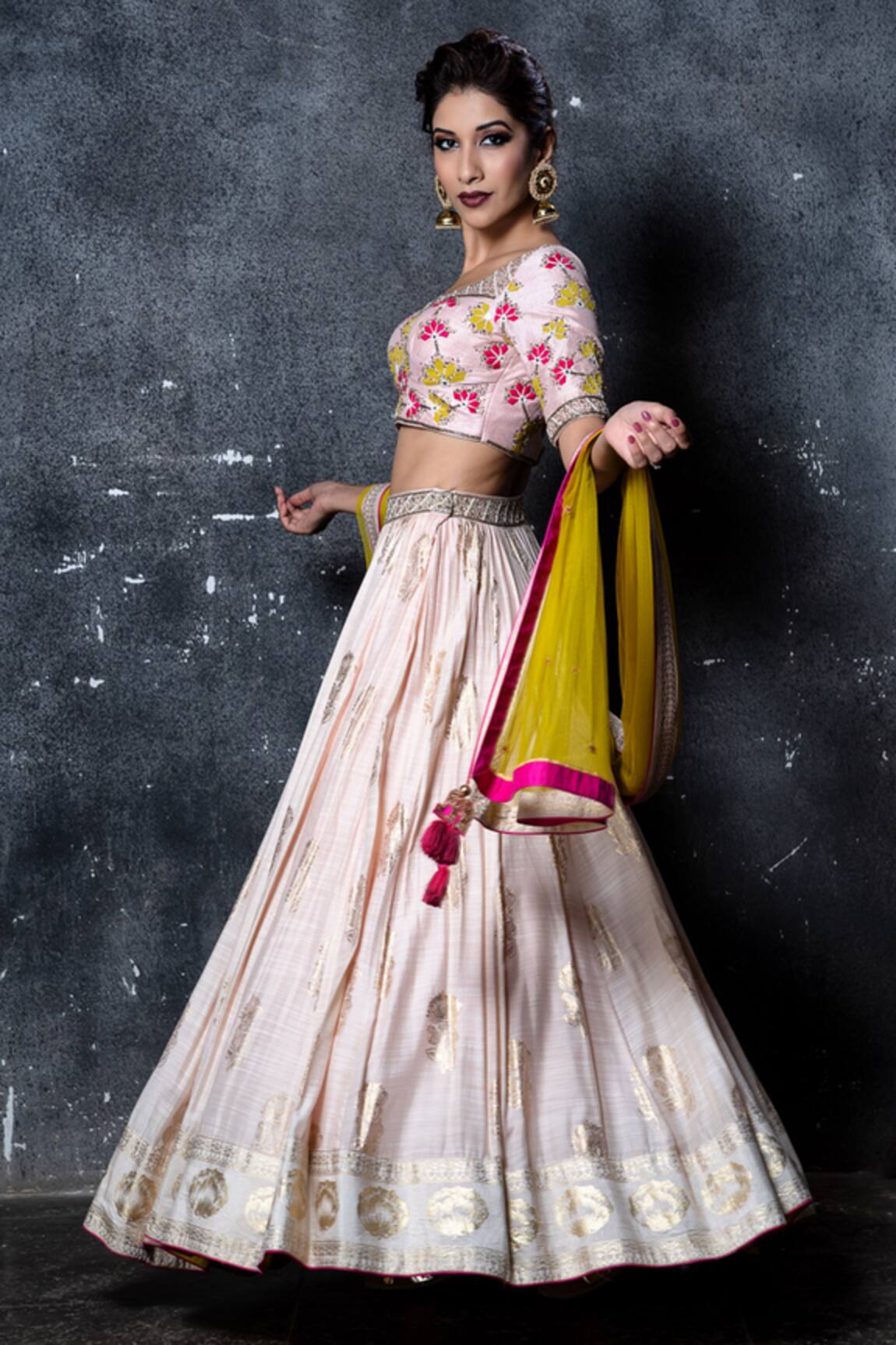 Aaryaa By Kashveen Kohli Foil Print Lehenga Set