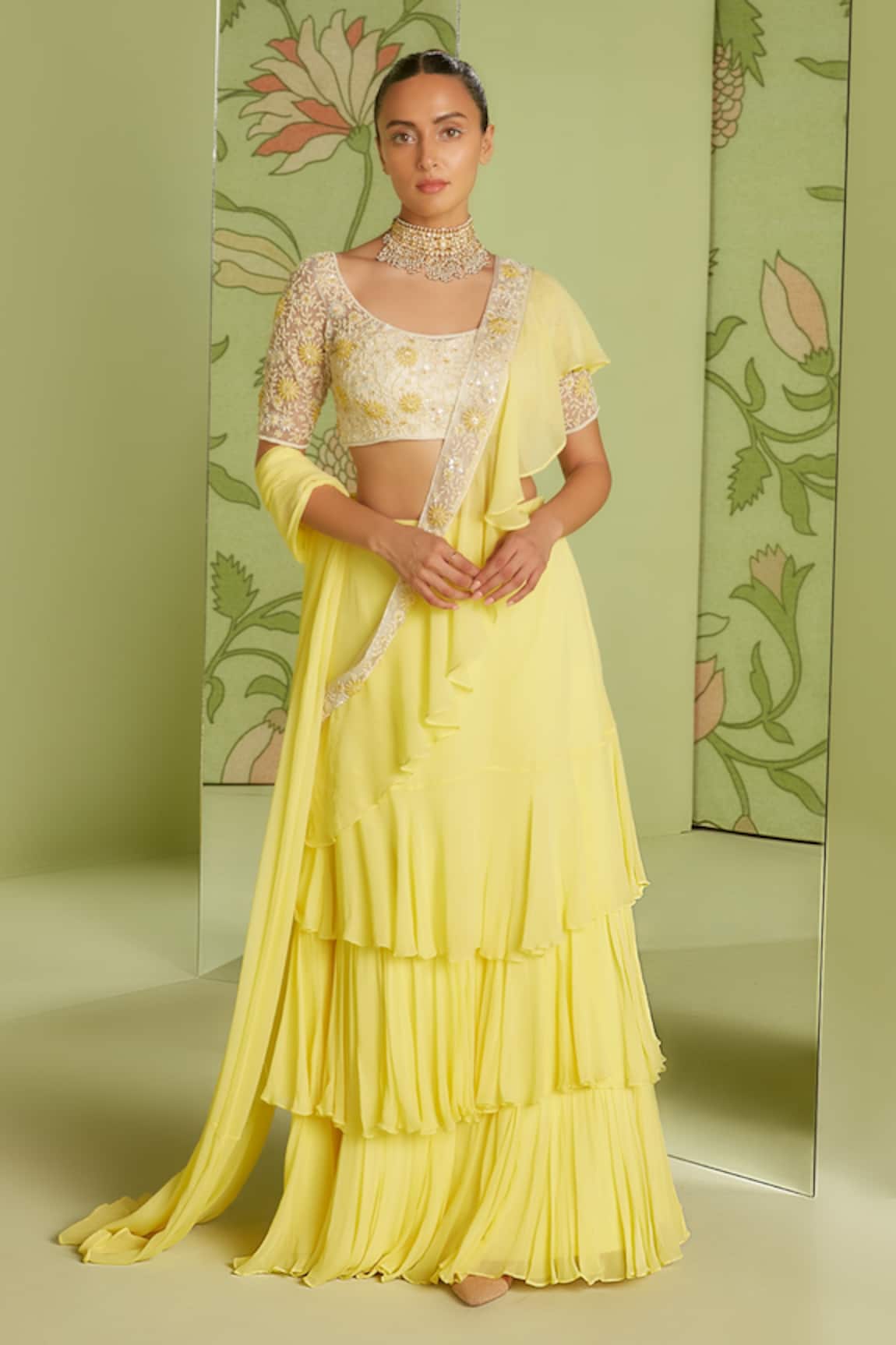 Printed Machine Party Wear Yellow Lehenga For Haldi Ceremony at Rs 1399 in  Surat