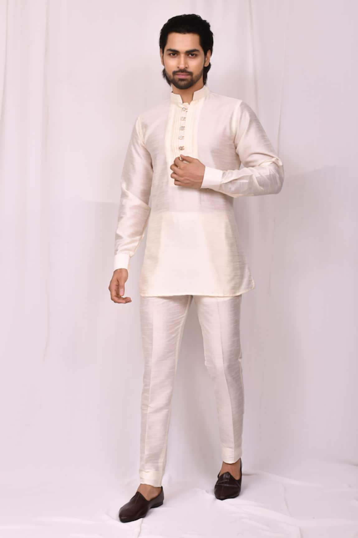 Aryavir Malhotra Band Collar Kurta & Pant Set