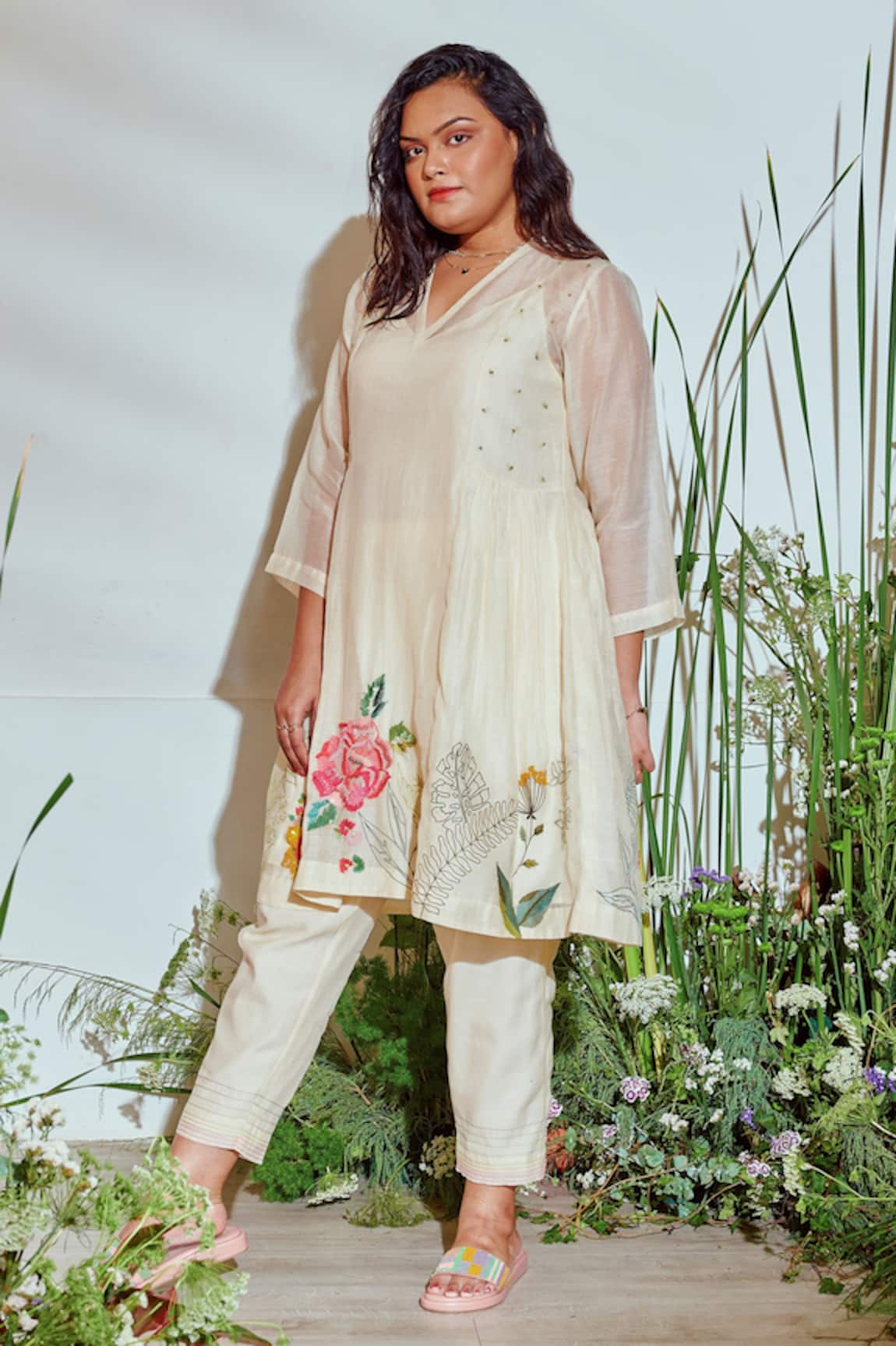 Half Full Curve Tropical Garden Chanderi Kurta & Pant Set