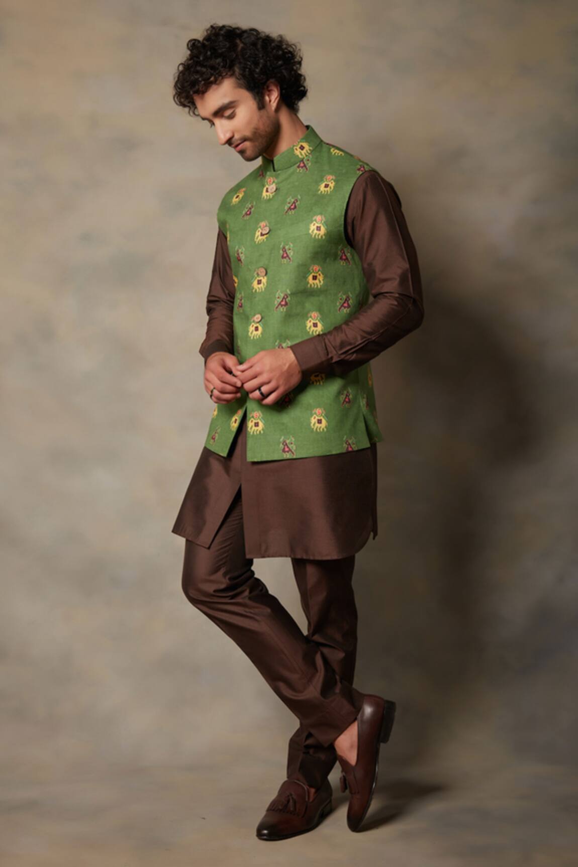 Gargee Designers Linen Printed Bundi & Kurta Set