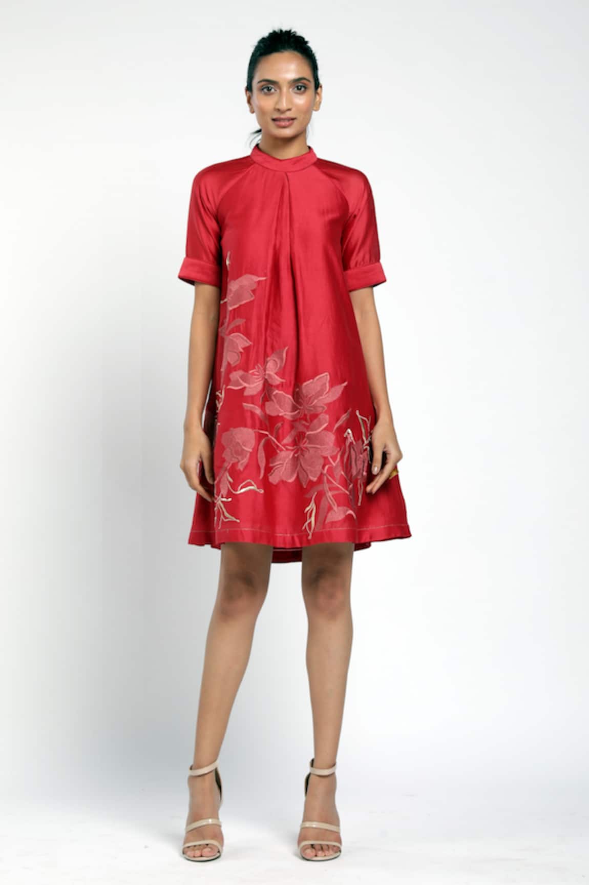 Madder Much Rubia Pentagon Short Dress
