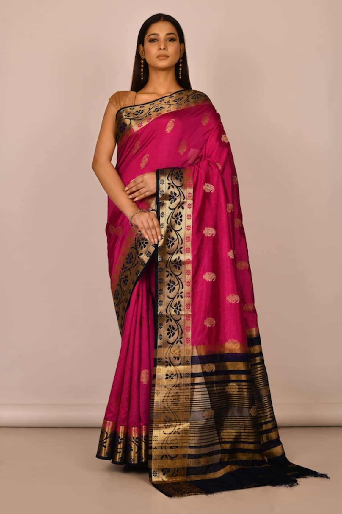 Nazaakat by Samara Singh Banarasi Silk Woven Saree