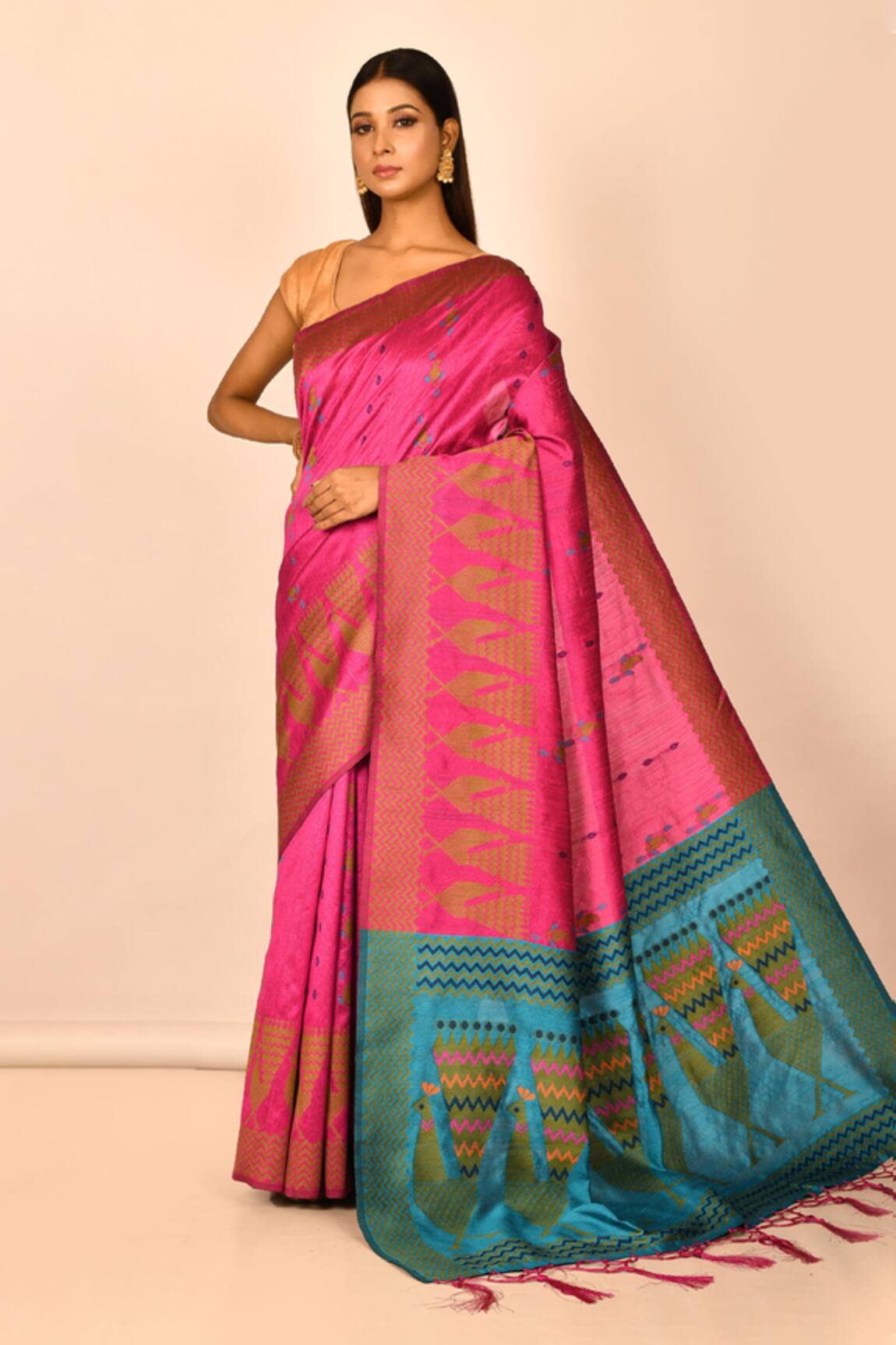 Nazaakat by Samara Singh Handloom Cotton Woven Saree