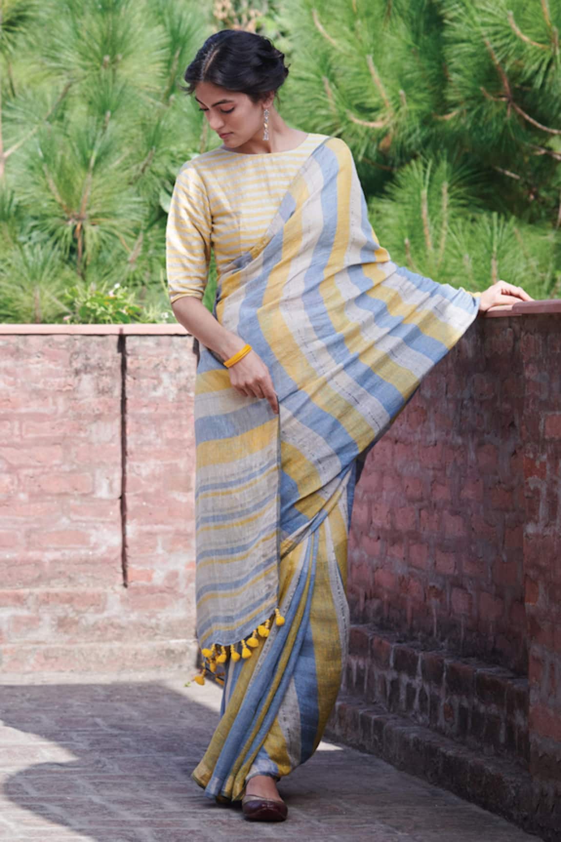 Dressfolk Manjiri Handloom Linen Striped Saree