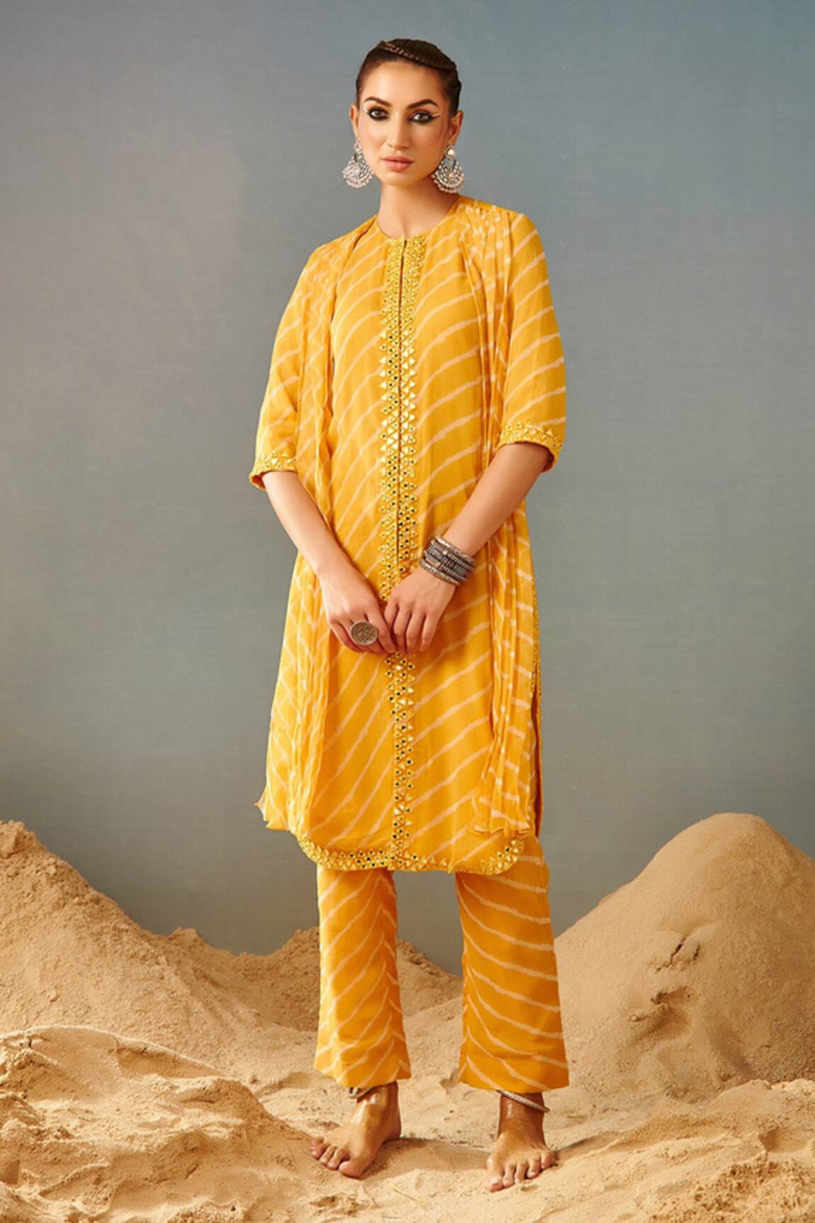 Samatvam by Anjali Bhaskar Leheriya Kurta & Pant Set