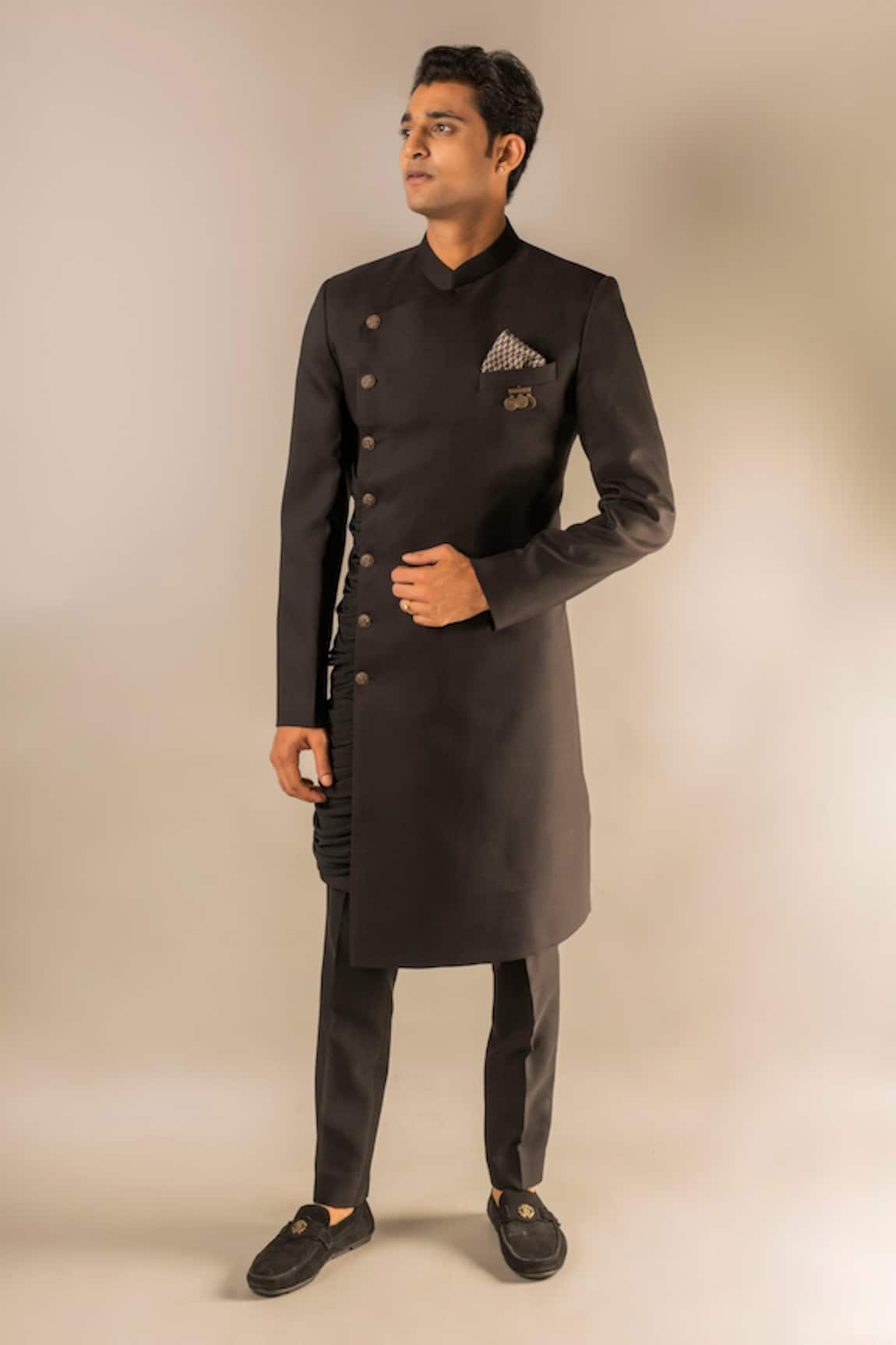 Aashiana Mandarin Collar Bandhgala Set