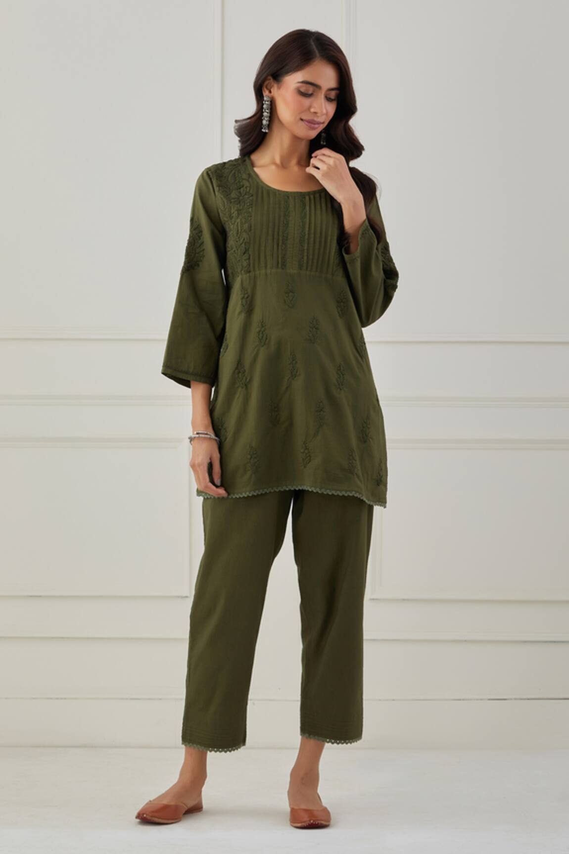 Priya Chaudhary Cotton Chikankari Short Kurta 