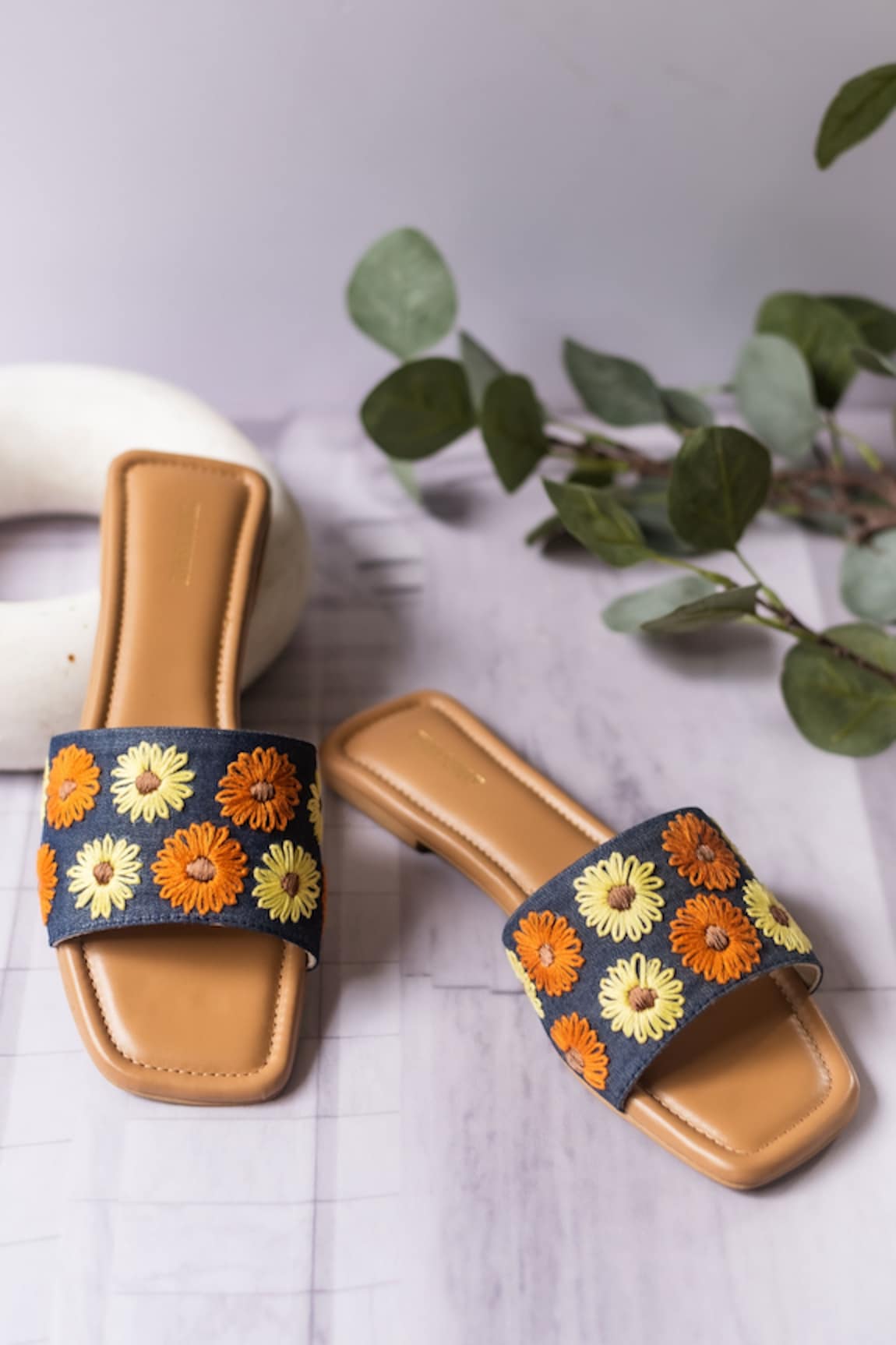 Urbansway Spring Embroidered Sliders