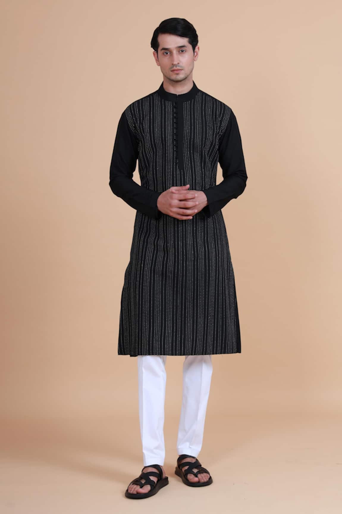 Raghavendra Rathore Blue Thread Embroidered Kurta 