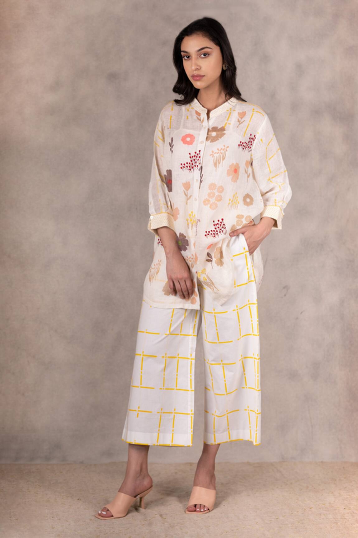 Arcvsh By Pallavi Singh Linen Embroidered Tunic & Pant Set 