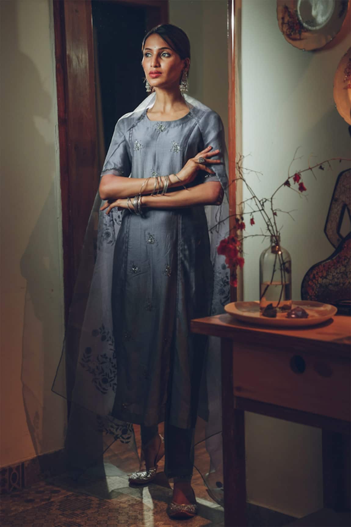 Rhua Floral Embroidered Kurta Set 