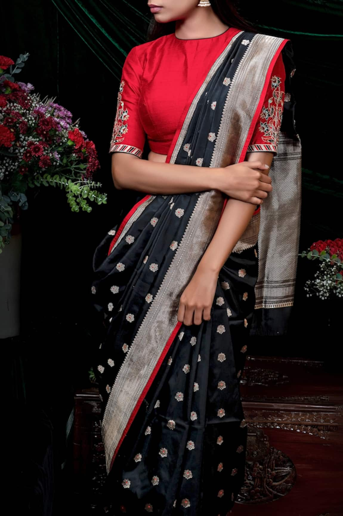 Shimai Jayachandra Floral Woven Saree