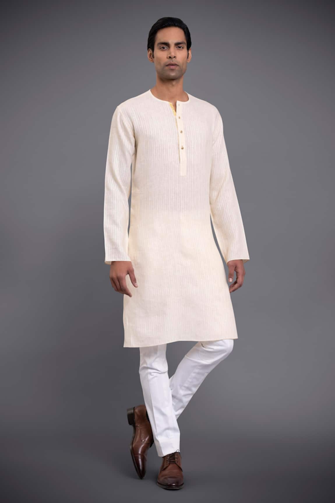 Raghavendra Rathore Jodhpur Cotton Linen Round Neck Kurta 
