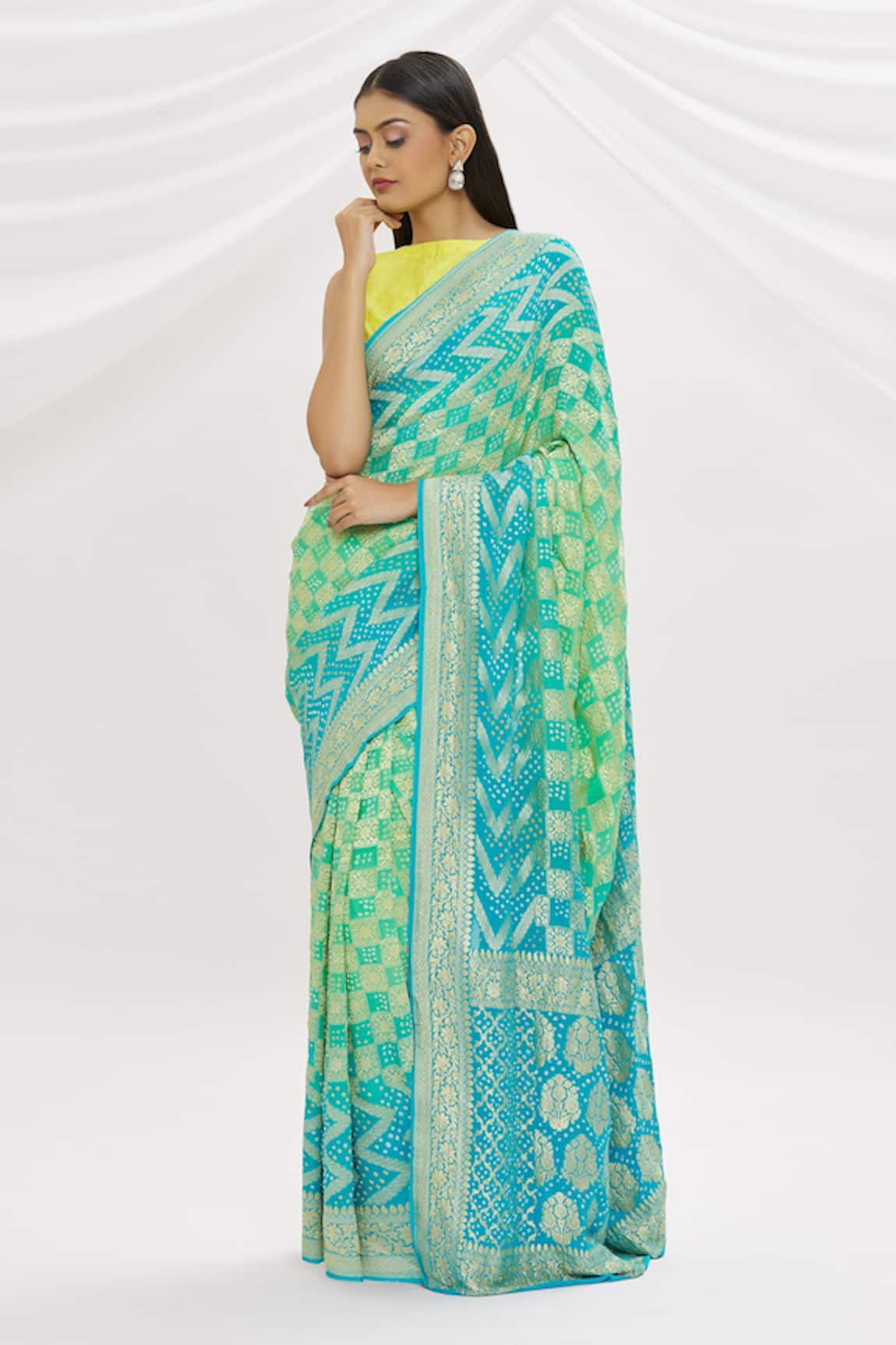 Resa by Ushnakmals Handwoven Bandhani Pattern Saree