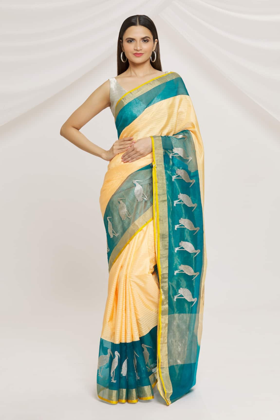 Resa by Ushnakmals Handwoven Silk Tanchoi Pattern Saree