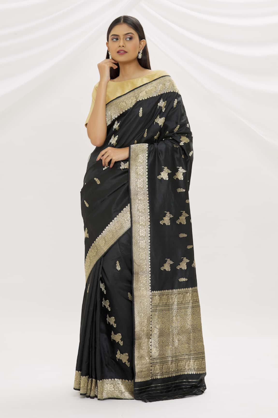 Resa by Ushnakmals Katan Silk Kadhwa Pattern Saree