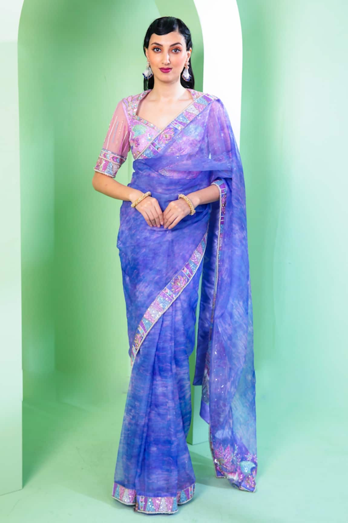 Laxmishriali Periwinkle Saree With Blouse