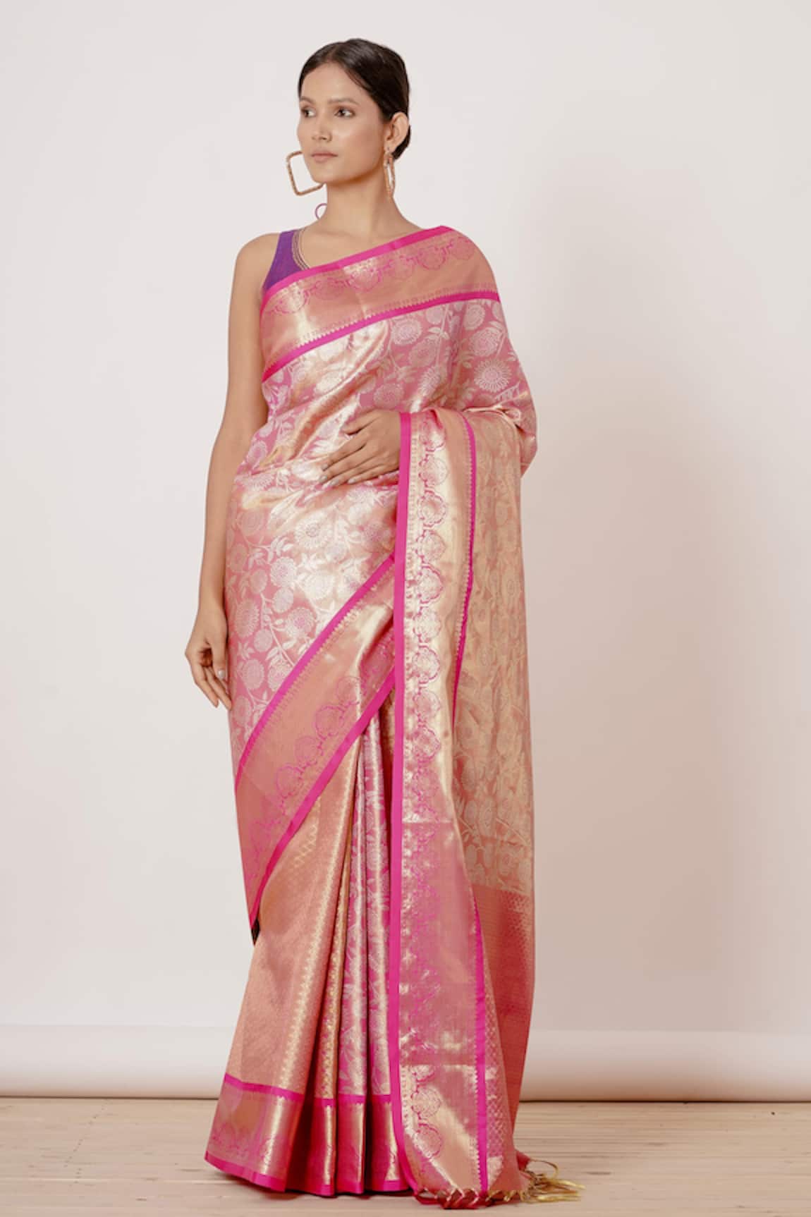 Aharin Floral Handwoven Saree With Blouse