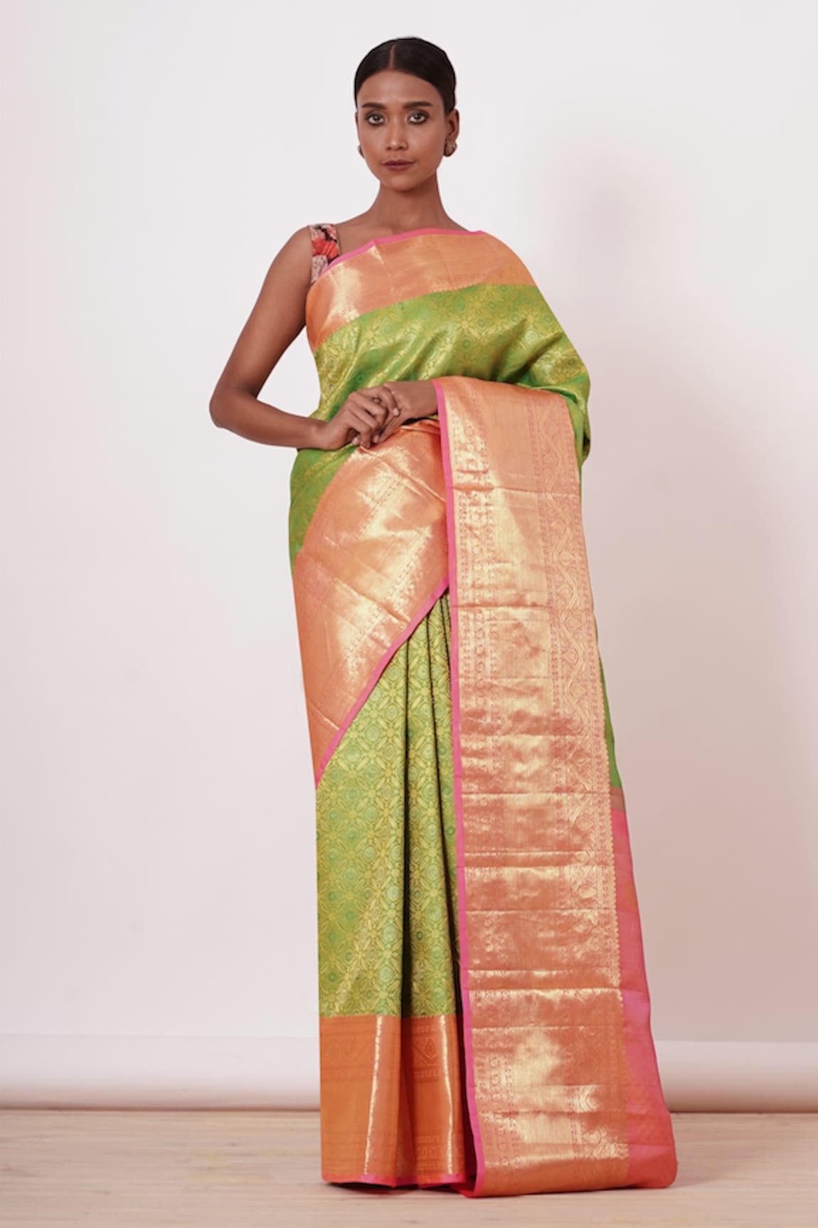 Aharin Woven Saree With Floral Print Blouse