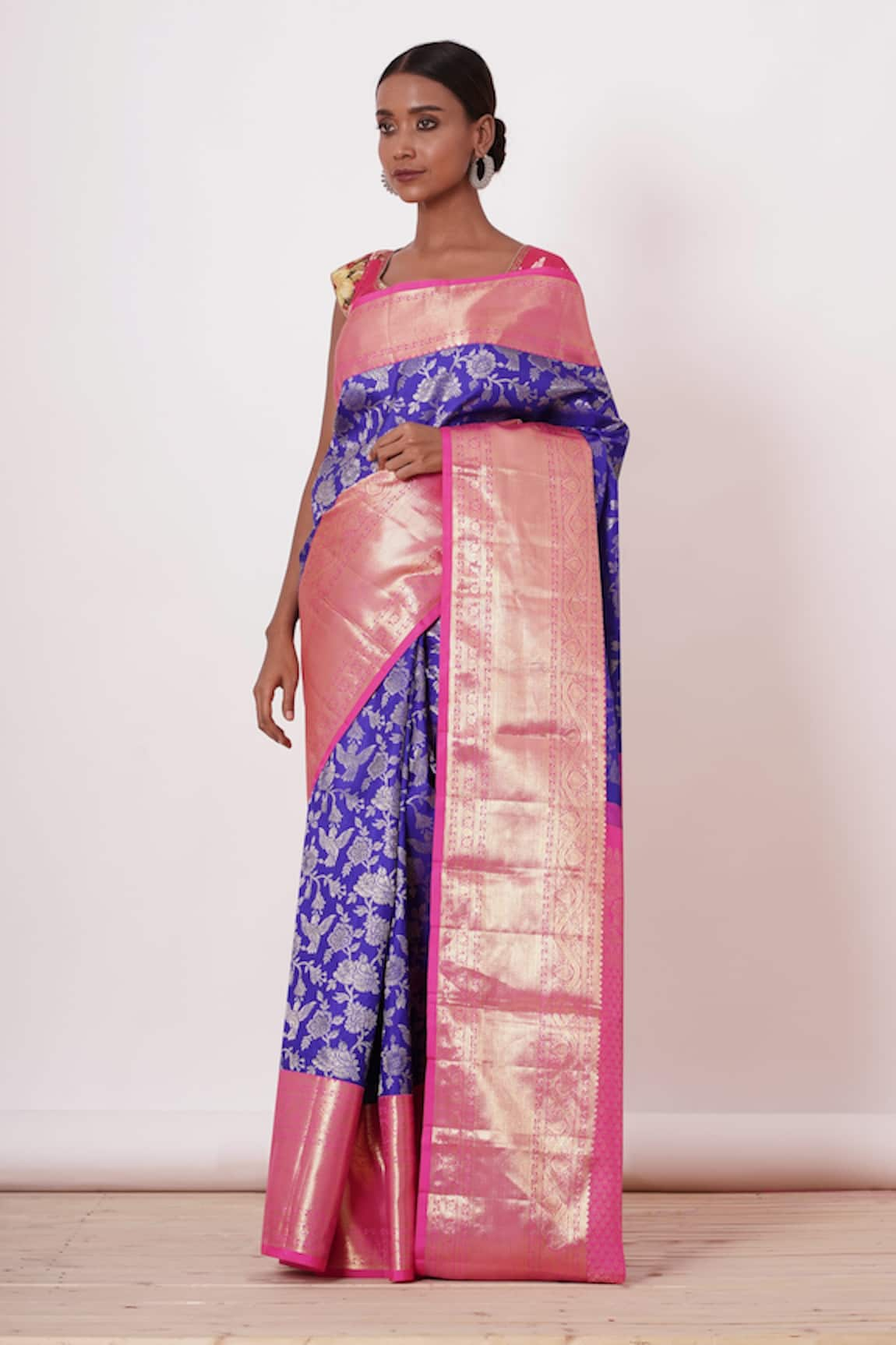 Aharin Handwoven Saree With Floral Print Blouse