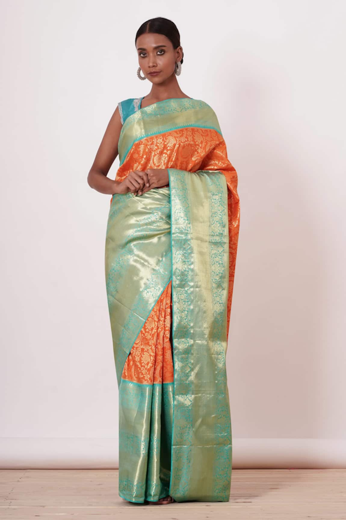 Aharin Banarasi Silk Saree With Blouse