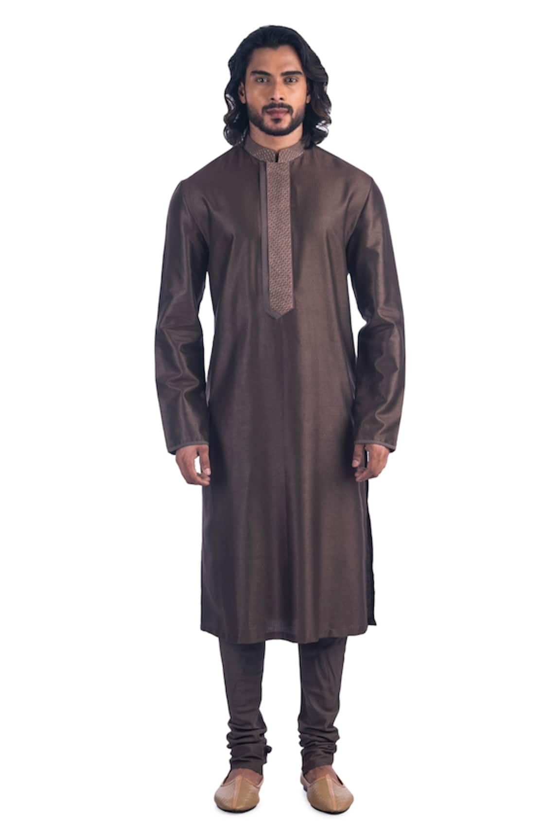 Poonam Kasera Kashmiri Embroidered Kurta Set