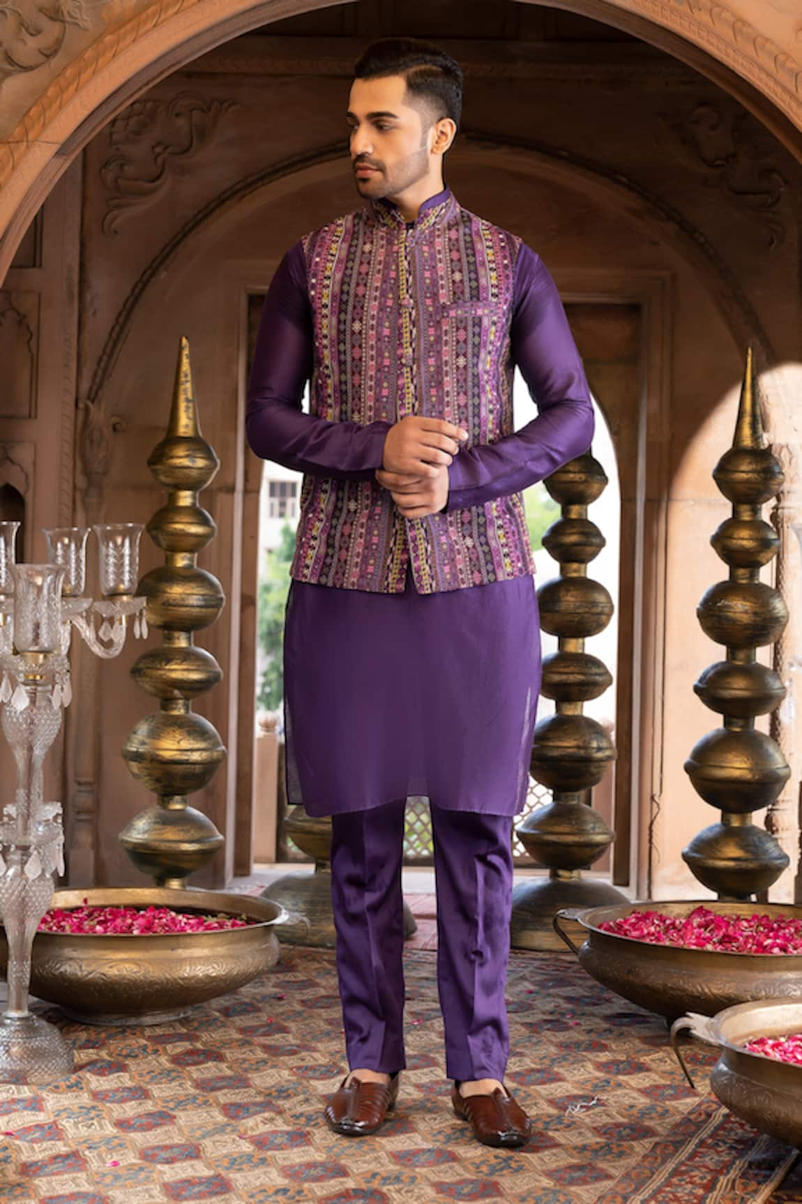 Chhavvi Aggarwal Printed Bundi & Kurta Set