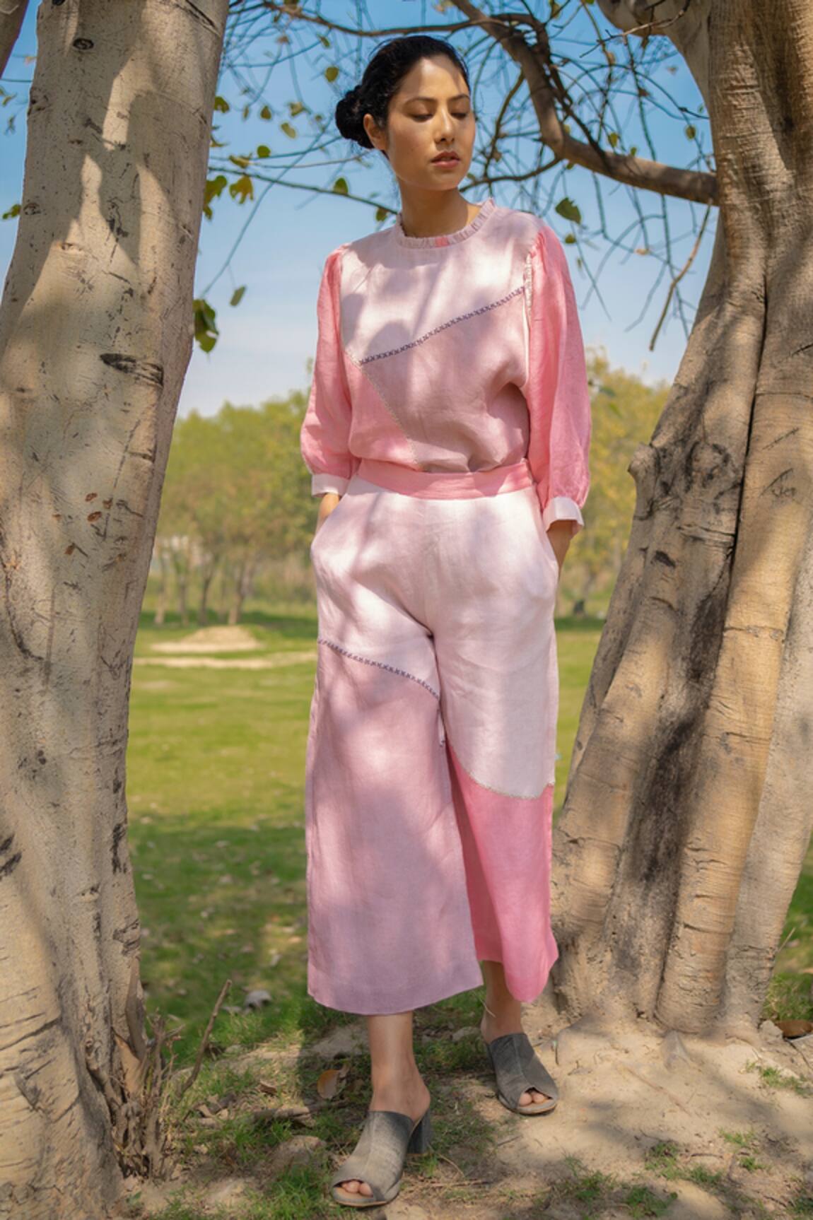 Arcvsh By Pallavi Singh Linen Colorblock Top & Pant Set 