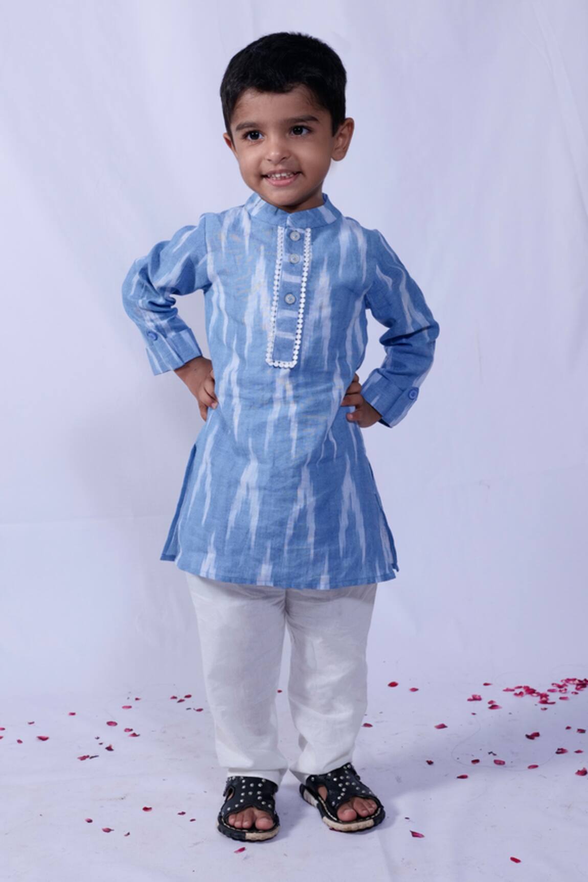 Pankhuri By Priyanka Ikkat Cotton Kurta Set 