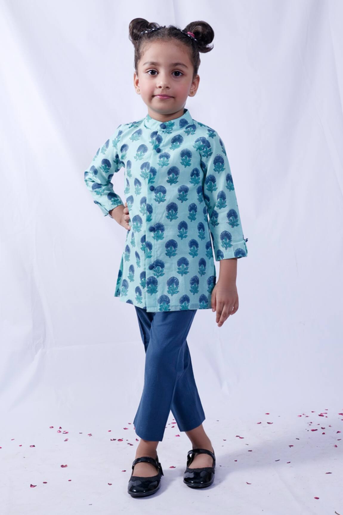 Pankhuri By Priyanka Floral Print Kurta & Pant Set 