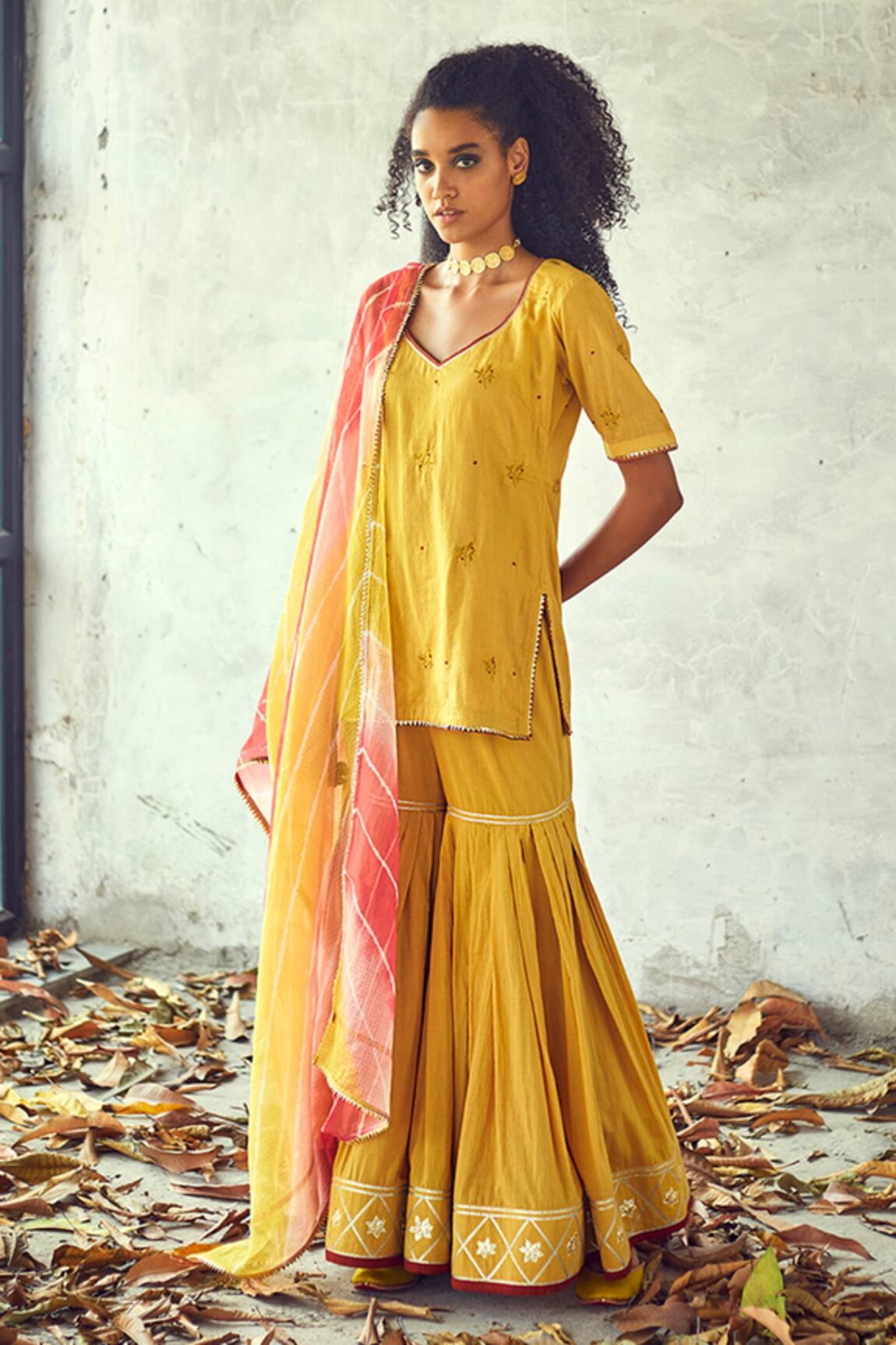 Kharakapas Halda Floral Embroidered Kurta Set