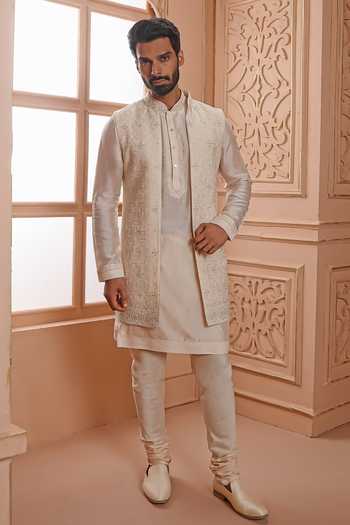 Vanshik Embroidered Bundi & Kurta Set