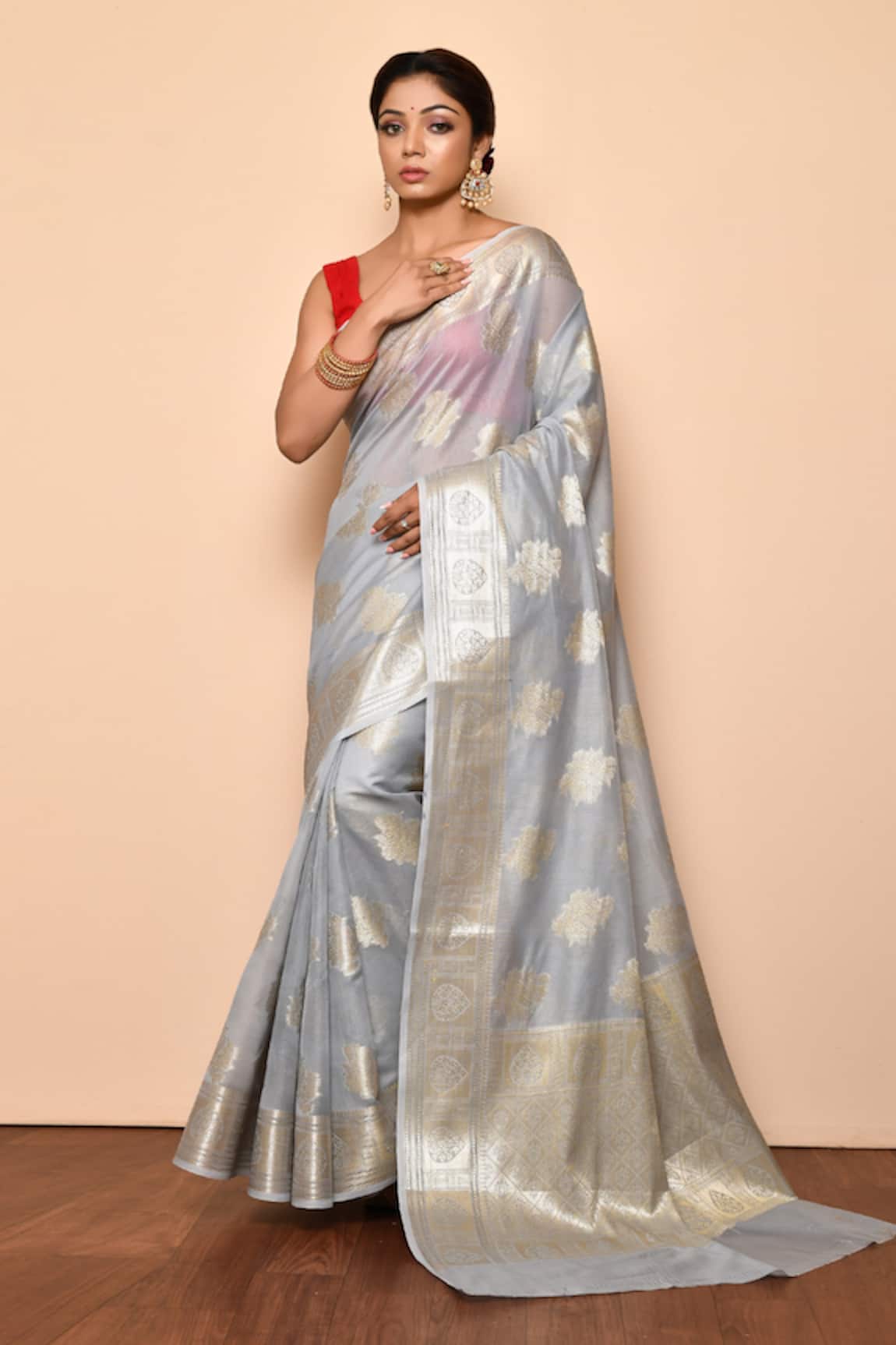 Arihant Rai Sinha Banarasi Cotton Silk Woven Zari Saree