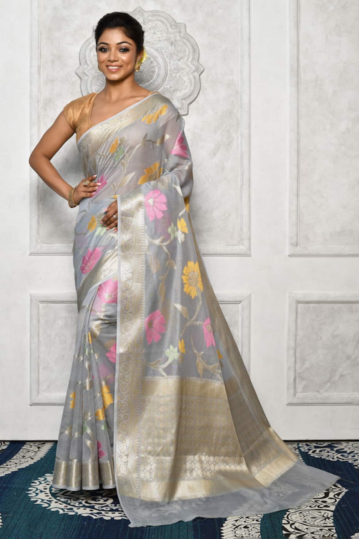 Arihant Rai Sinha Banarasi Cotton Silk Woven Zari Saree
