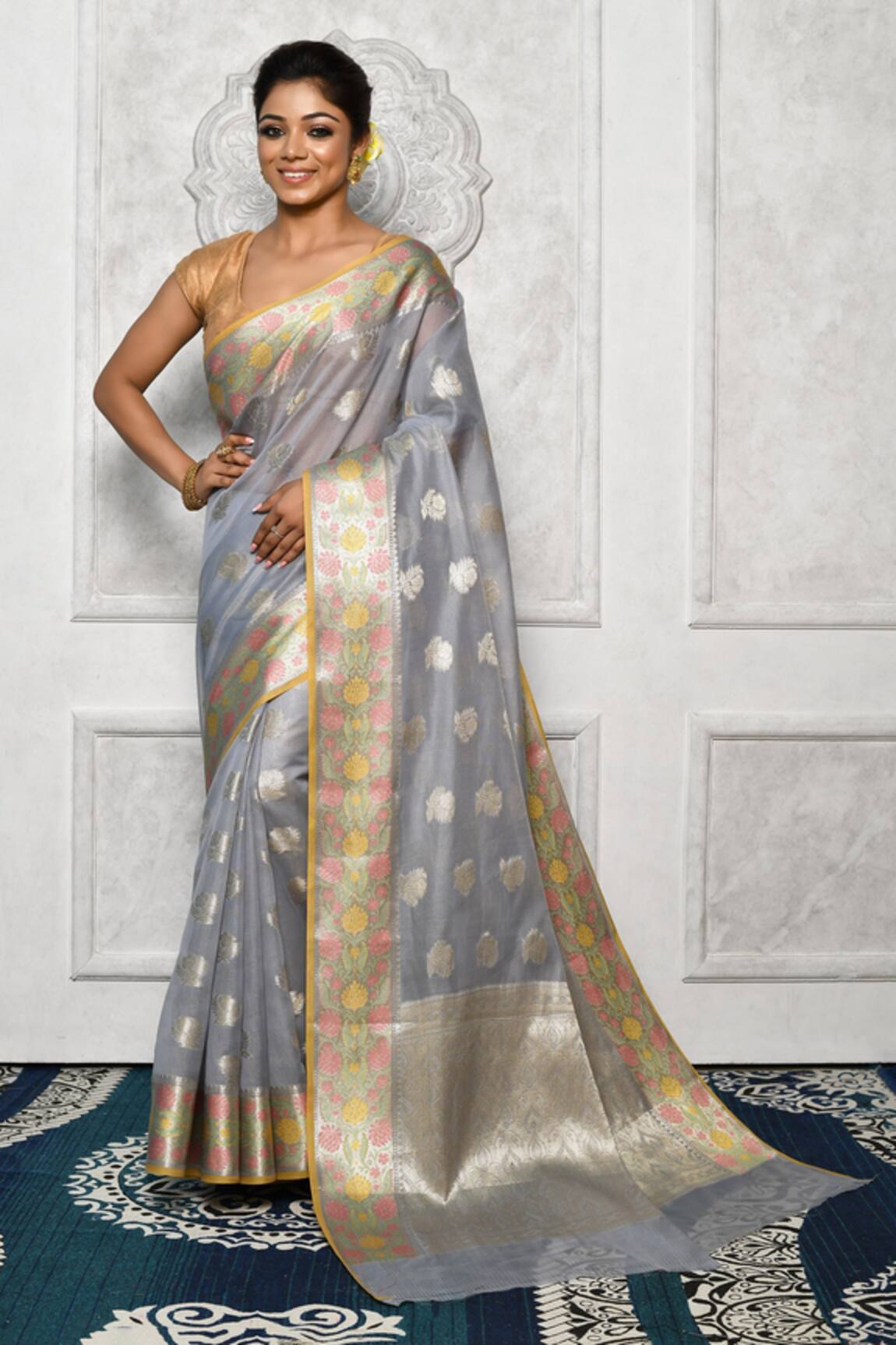 Arihant Rai Sinha Banarasi Cotton Silk Woven Zari Saree
